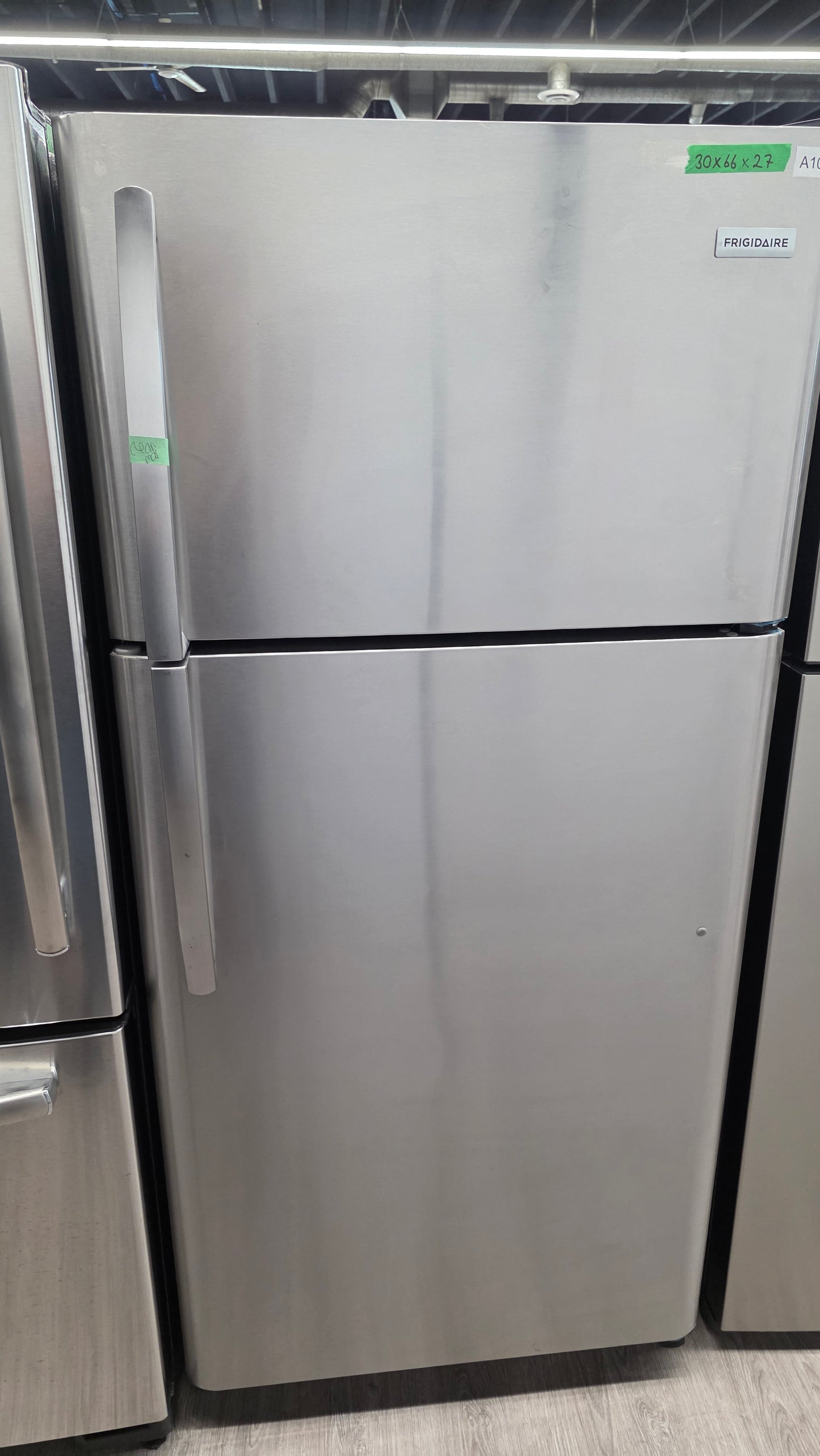 Frigidaire 30" Top Freezer Refrigerator- FFHT1821TS1