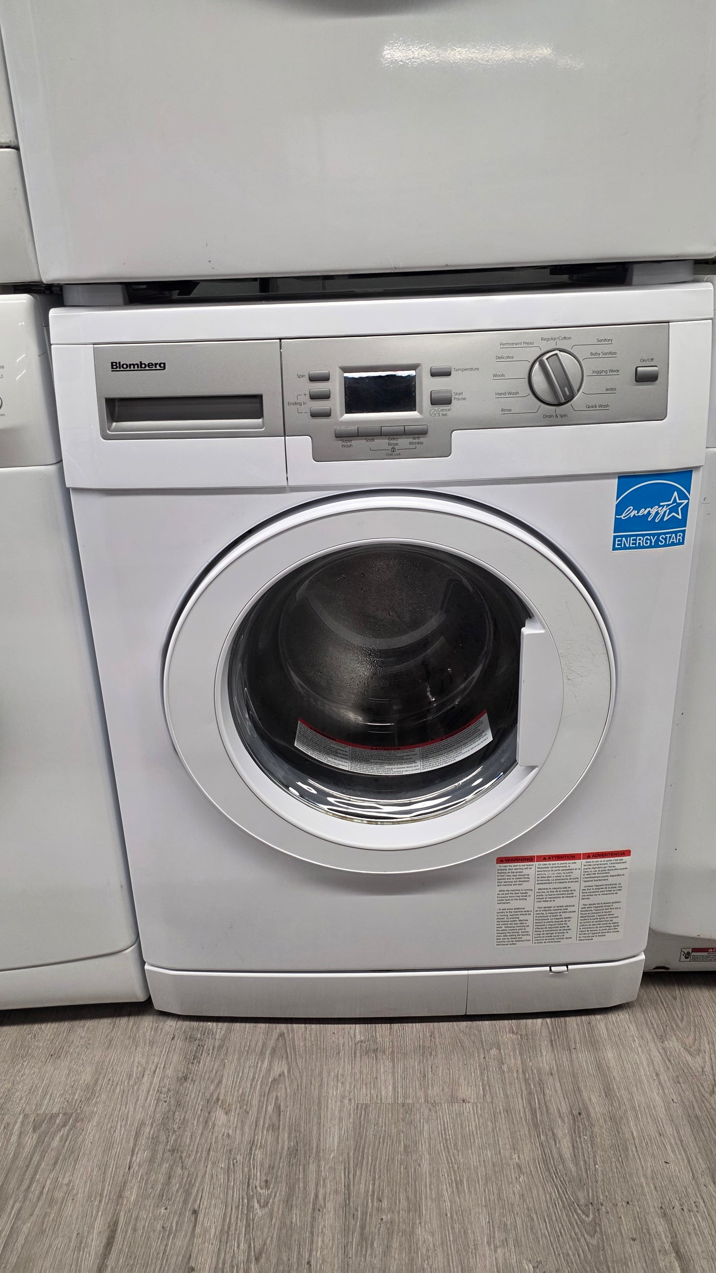 Bloomberg 24" Front Load Washer and Dryer Set- washer WM 77120 NBL01 - dryer DV 17542