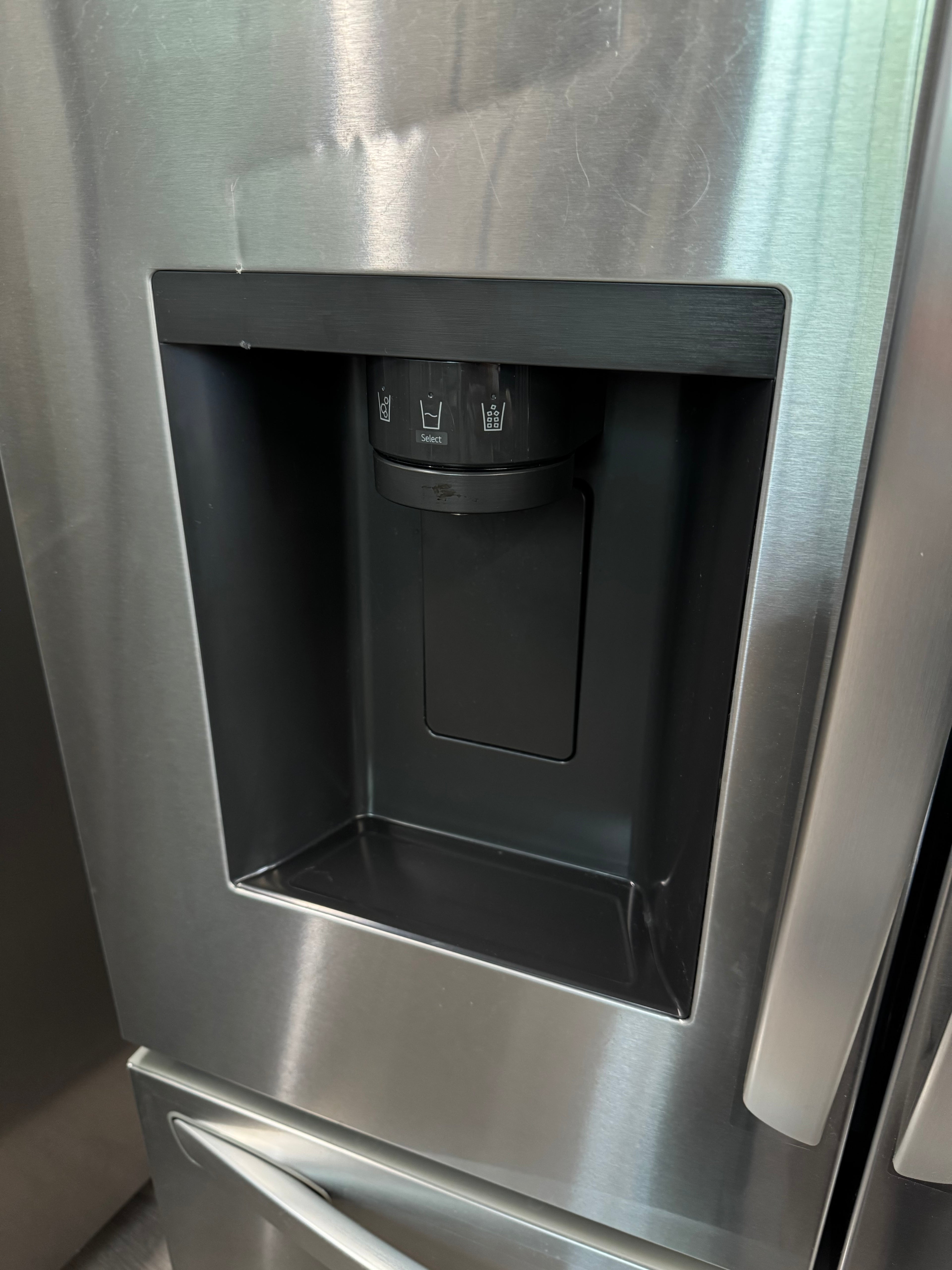 OPEN BOX - LG 36” French Door Fridge with Water & Ice Dispenser - LCFC26XSS/00