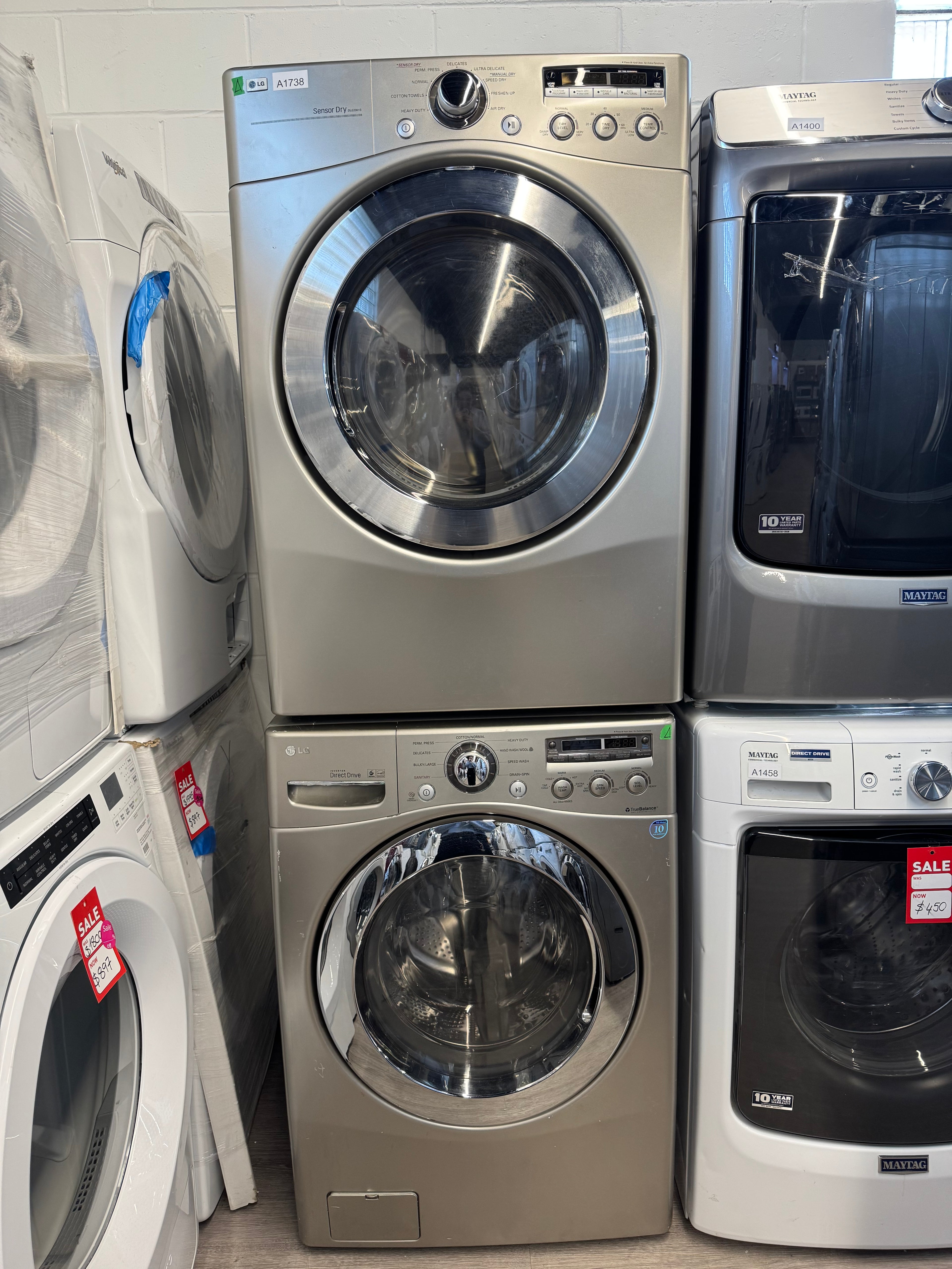 LG 27” Front Load Washer & Dryer Set (WM2150HS & DLE2301S)