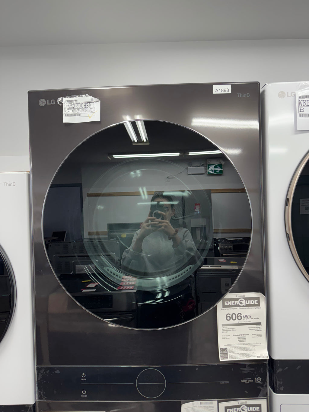 NEW - LG 27” WashTower, Laundry Center - WKEX200HBA (1 YEAR MANUFACTURER WARRANTY)