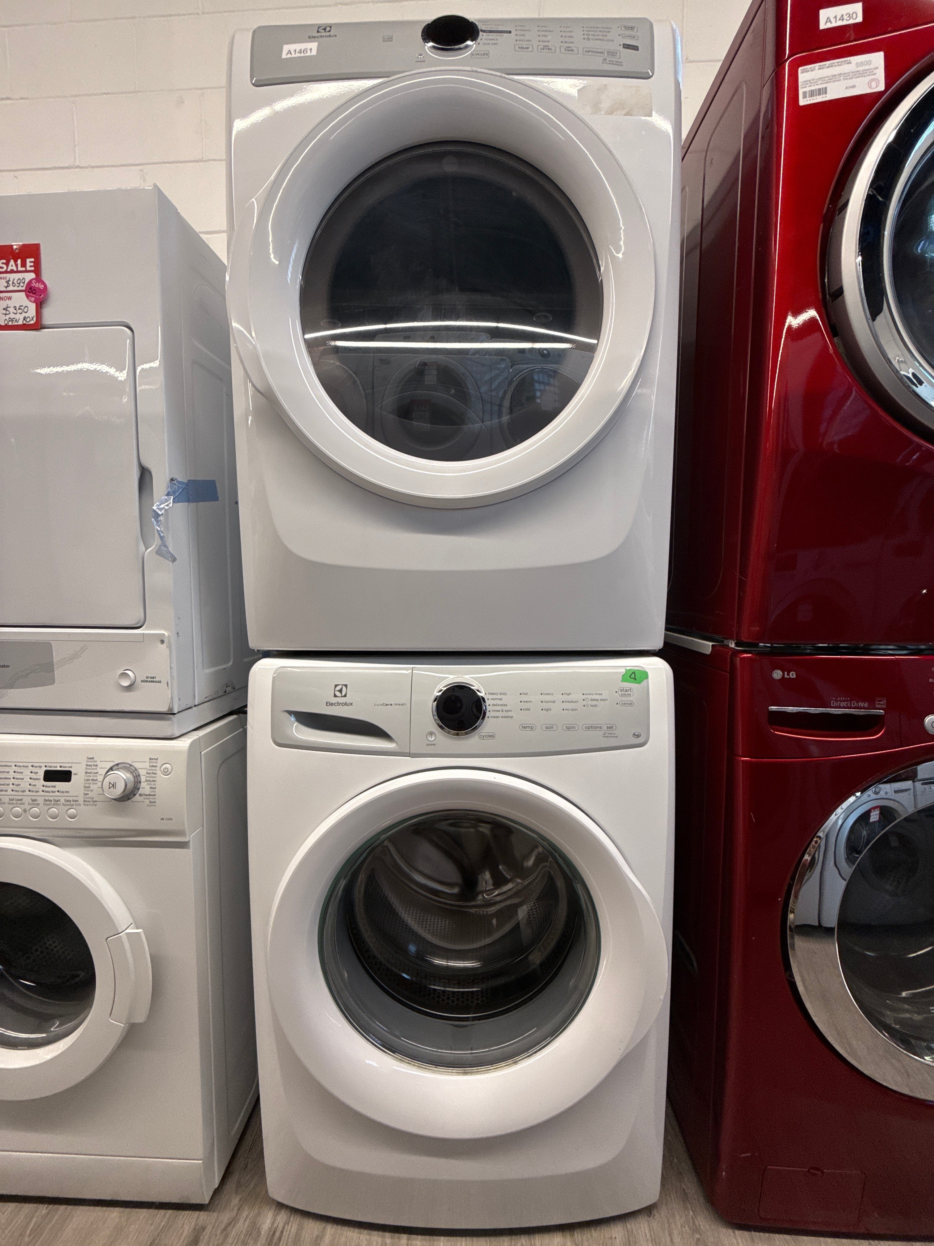 Electrolux 27" Front Load Washer&Dryer Set (EFLW317TIW2 & ELFE733CAW0)