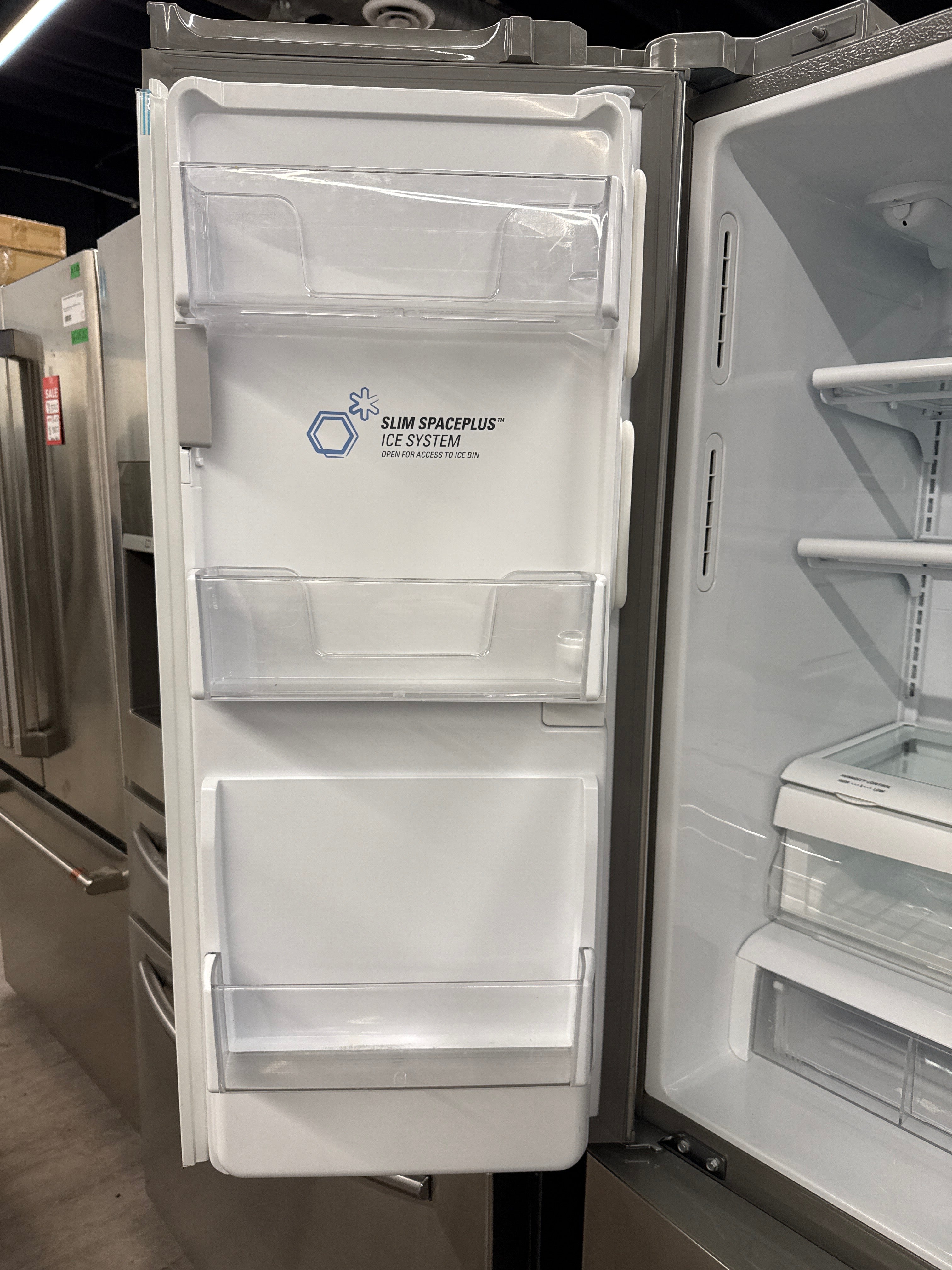 LG 36” 4 Door French Refrigerator with Water & Ice Dispenser - LMX21986ST/03