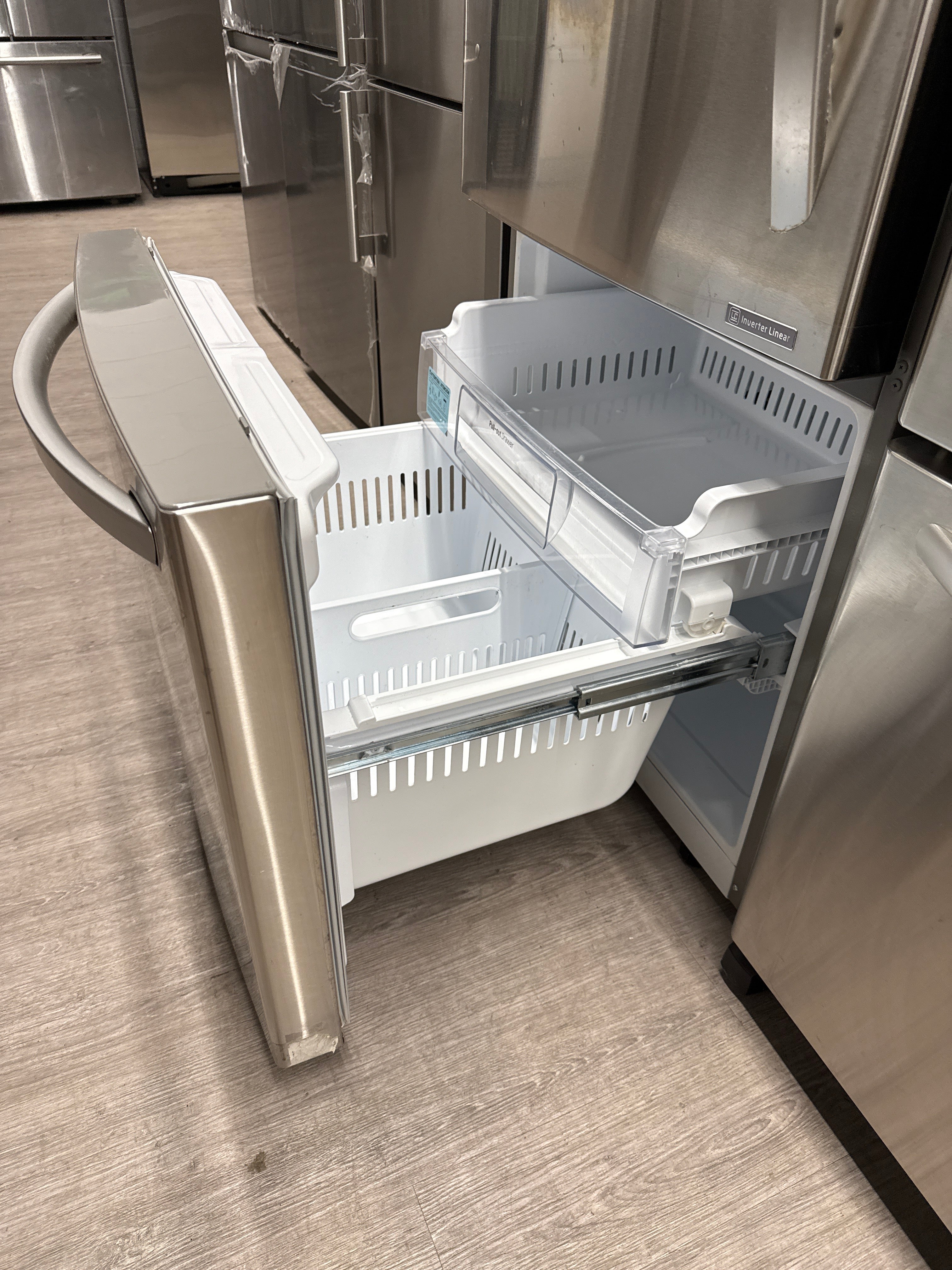 LG 30” Bottom Freezer Refrigerator - LDC22370ST/02