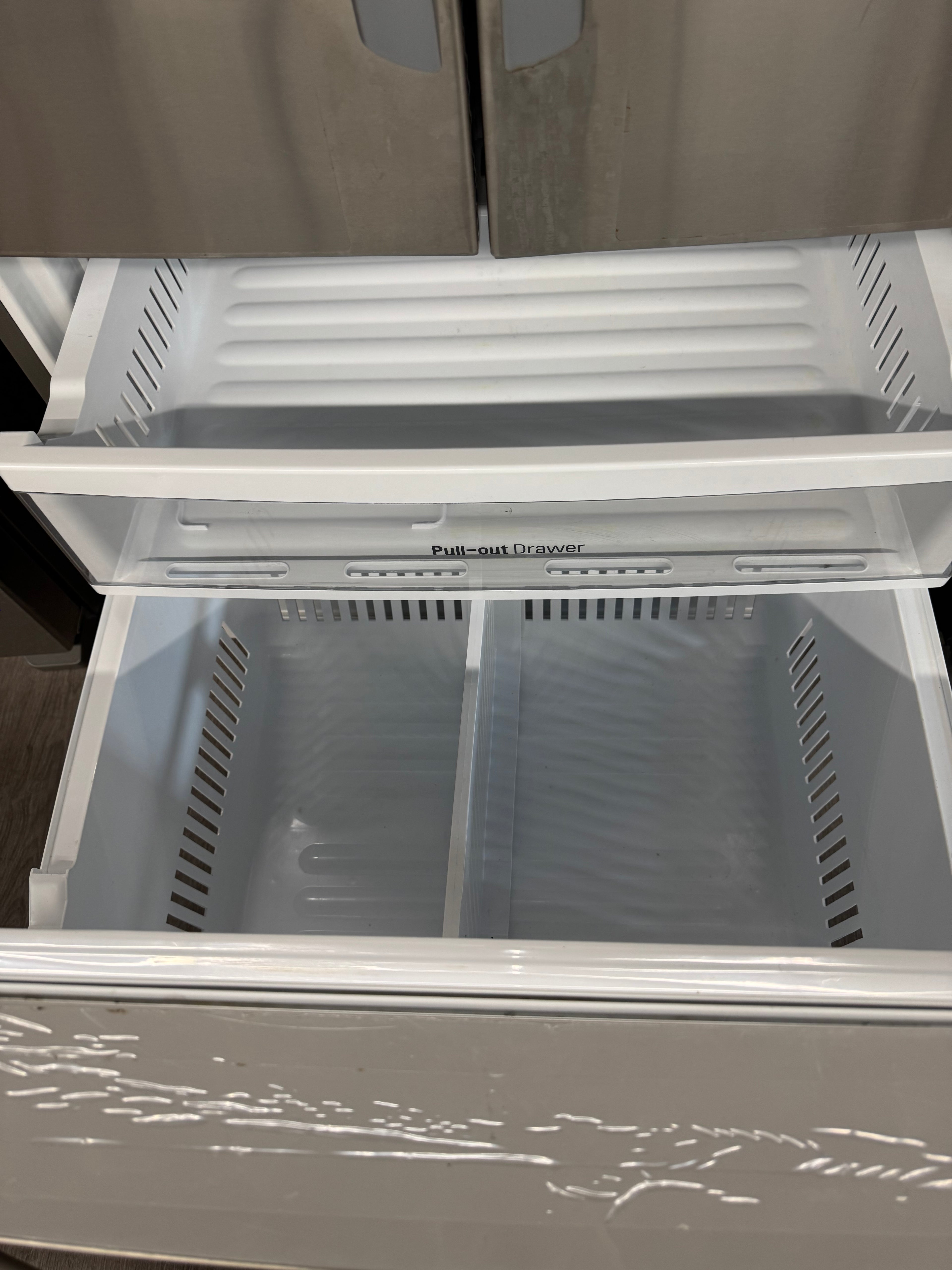 LG 32” French Door Refrigerator - LFCS25663S/01