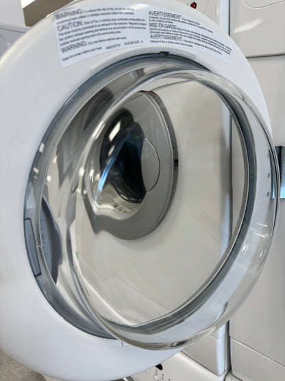 WHIRLPOOL 24” FRONT LOAD WASHER/ DRYER SET M1