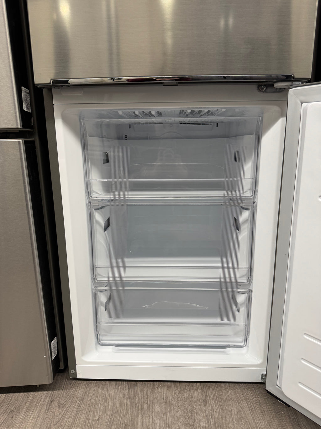 NEW - LG 24” Bottom Freezer Refrigerator - LBNC12231V (1 YEAR MANUFACTURER WARRANTY)