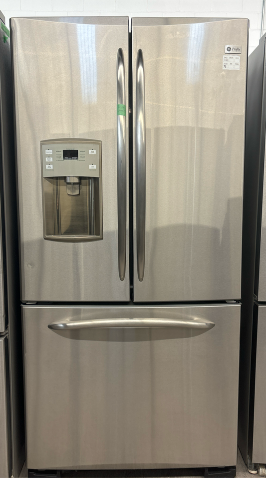 GE 33" French Door Fridge With Water Dispenser Refrigerator