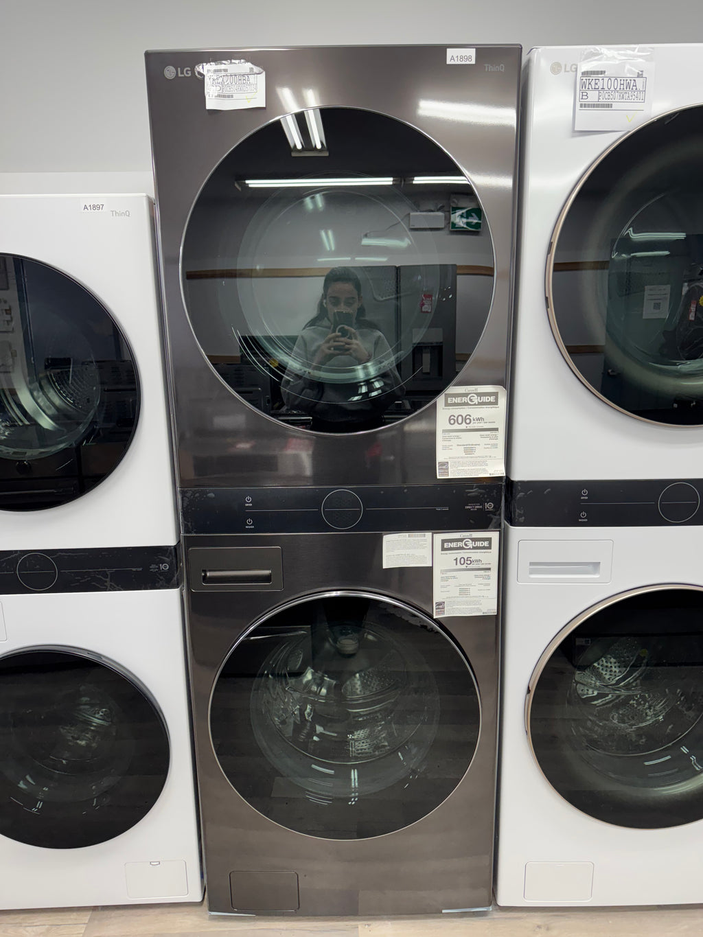 NEW - LG 27” WashTower, Laundry Center - WKEX200HBA (1 YEAR MANUFACTURER WARRANTY)