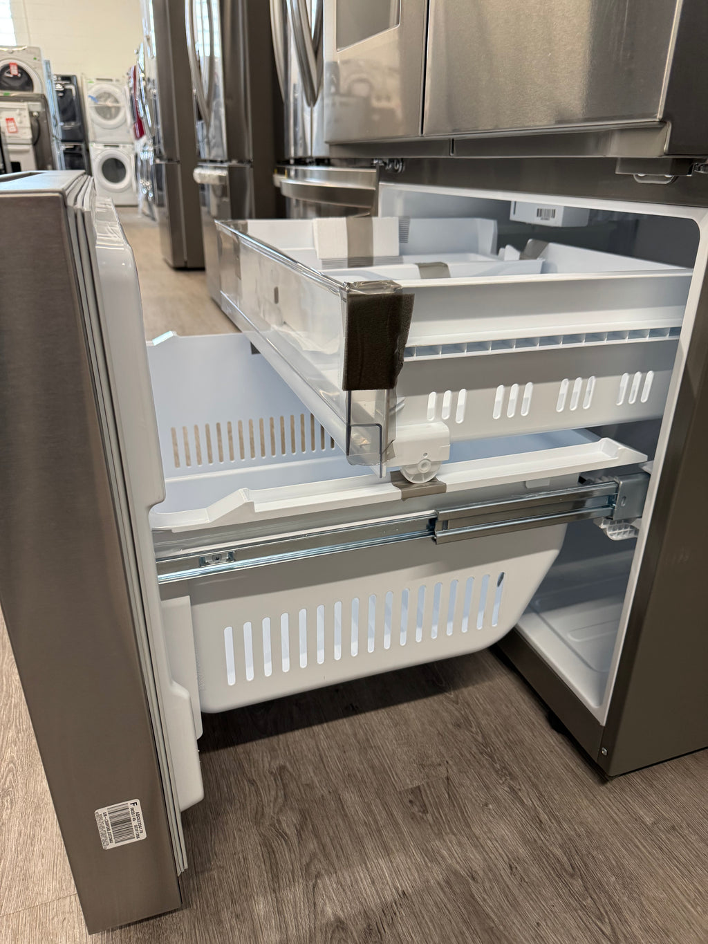 OPEN BOX - LG 33” French Door Refrigerator with Water & Ice Dispenser - LF25S6330S - 1 YEAR LG WARRANTY