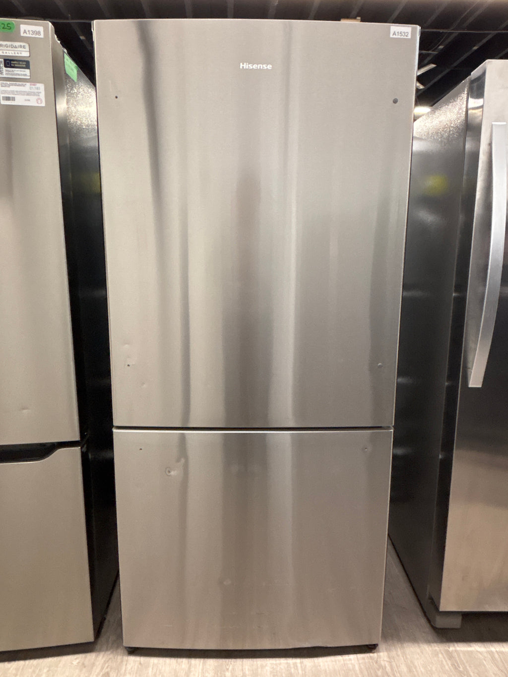 OPEN BOX - Hisense 31” Bottom Freezer Refrigerator - RB17N6DSE