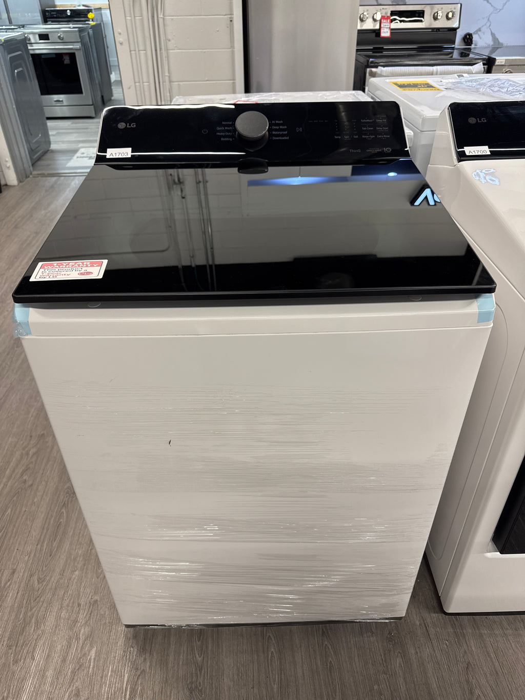 NEW - LG 27” Top Load Washer - WT8400CW (1 YEAR MANUFACTURER WARRANTY)