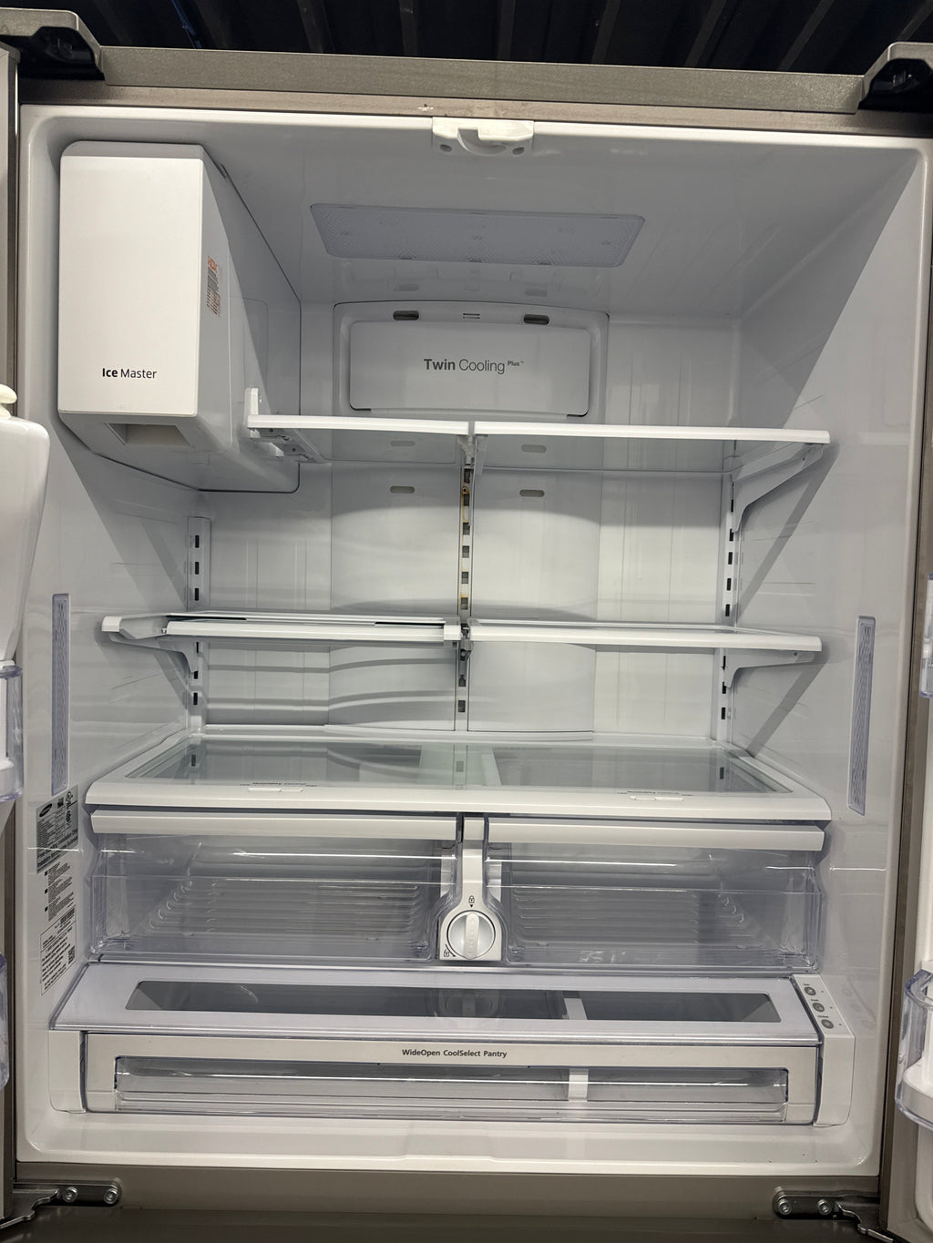 Samsung 36” French Door Refrigerator with Water & Ice Dispenser - RF23HCEDBSR