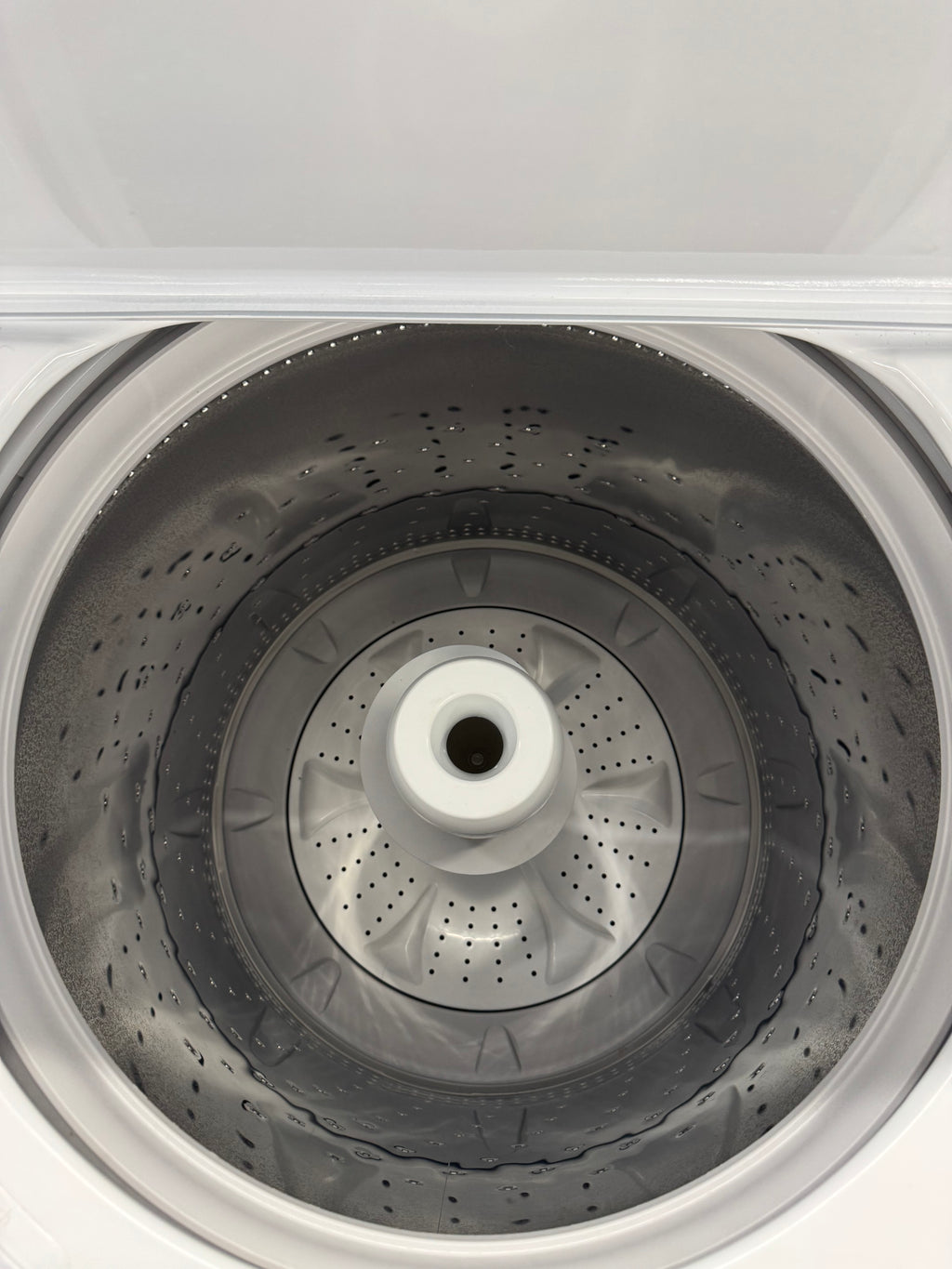OPEN BOX - Amana 28” Top Load Washer - NTW4519JW2