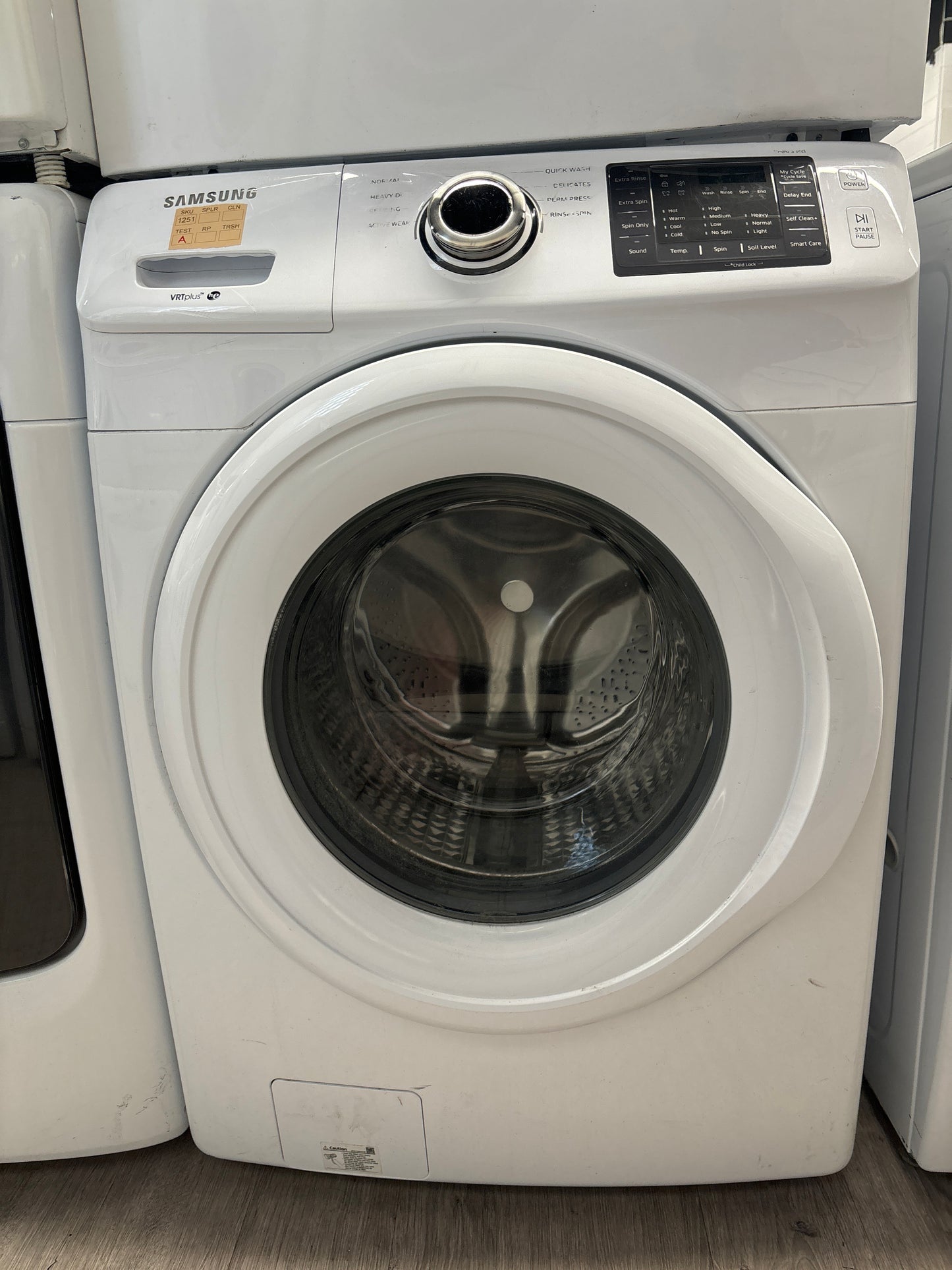 SAMSUNG 27" A5 Fron Load Washer -1251