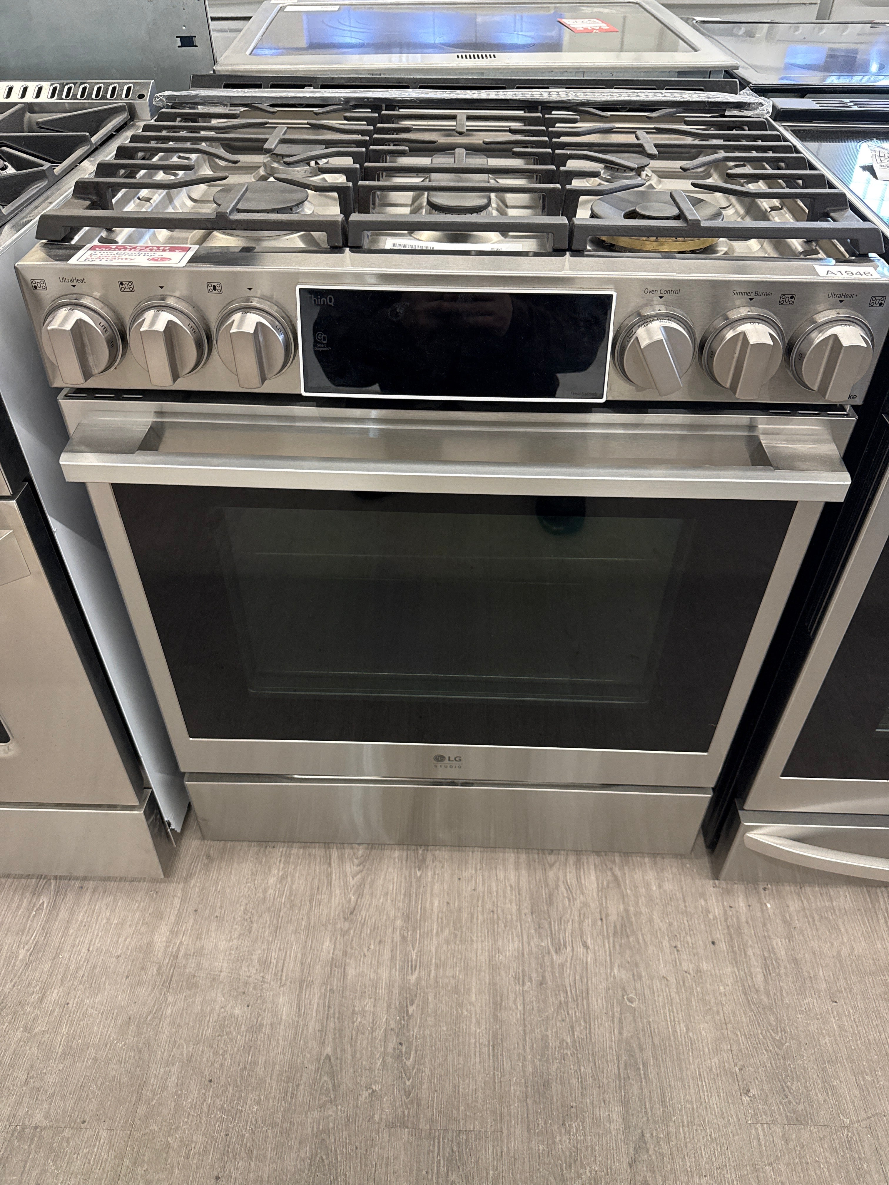 NEW - LG 30" Slide-In Gas Range - LSGS6338F/00 (1 YEAR MANUFACTURER WARRANTY)