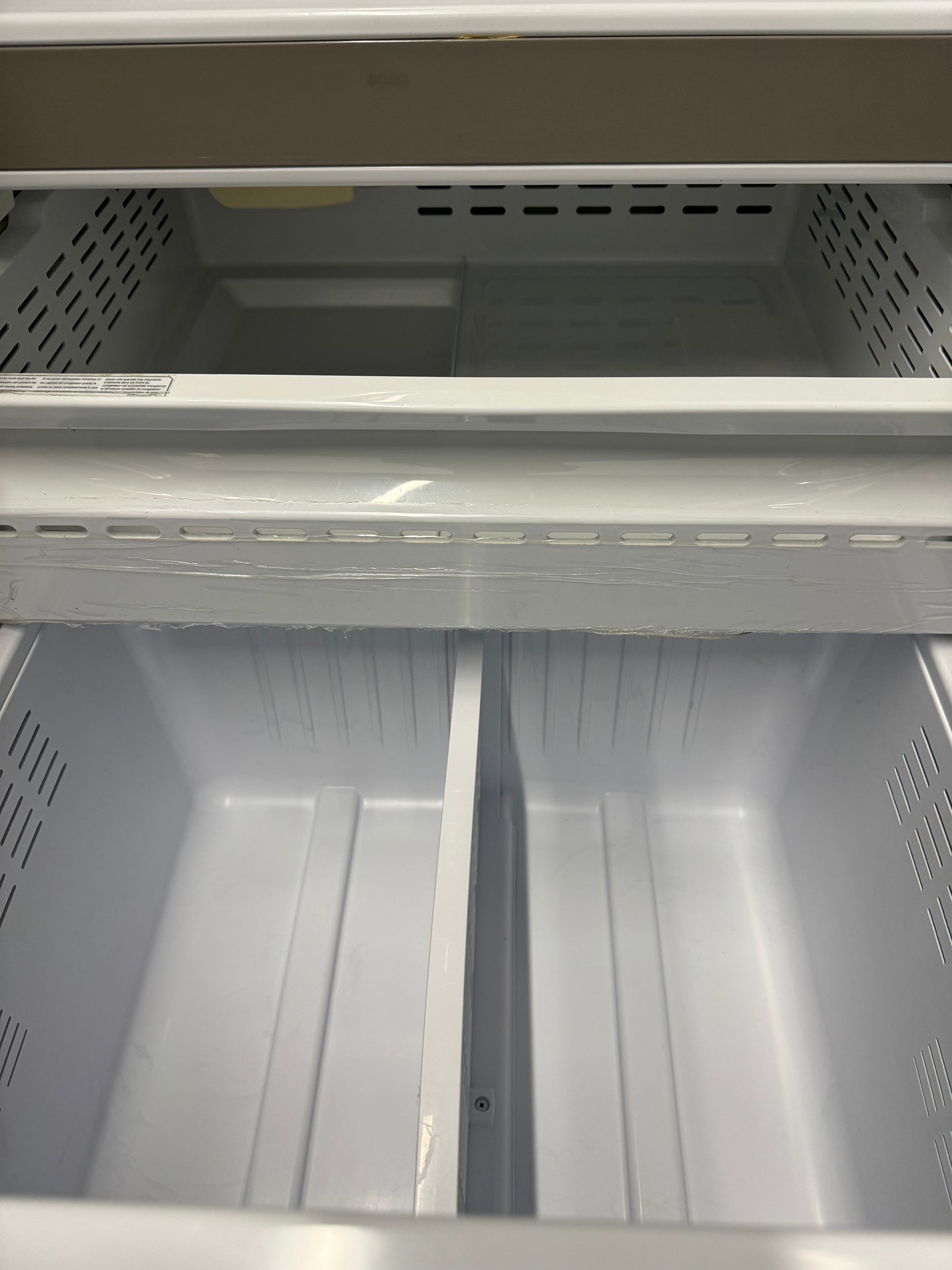 SAMSUNG 30” FRENCH DOOR REFRIGERATOR - RF220NCTASR