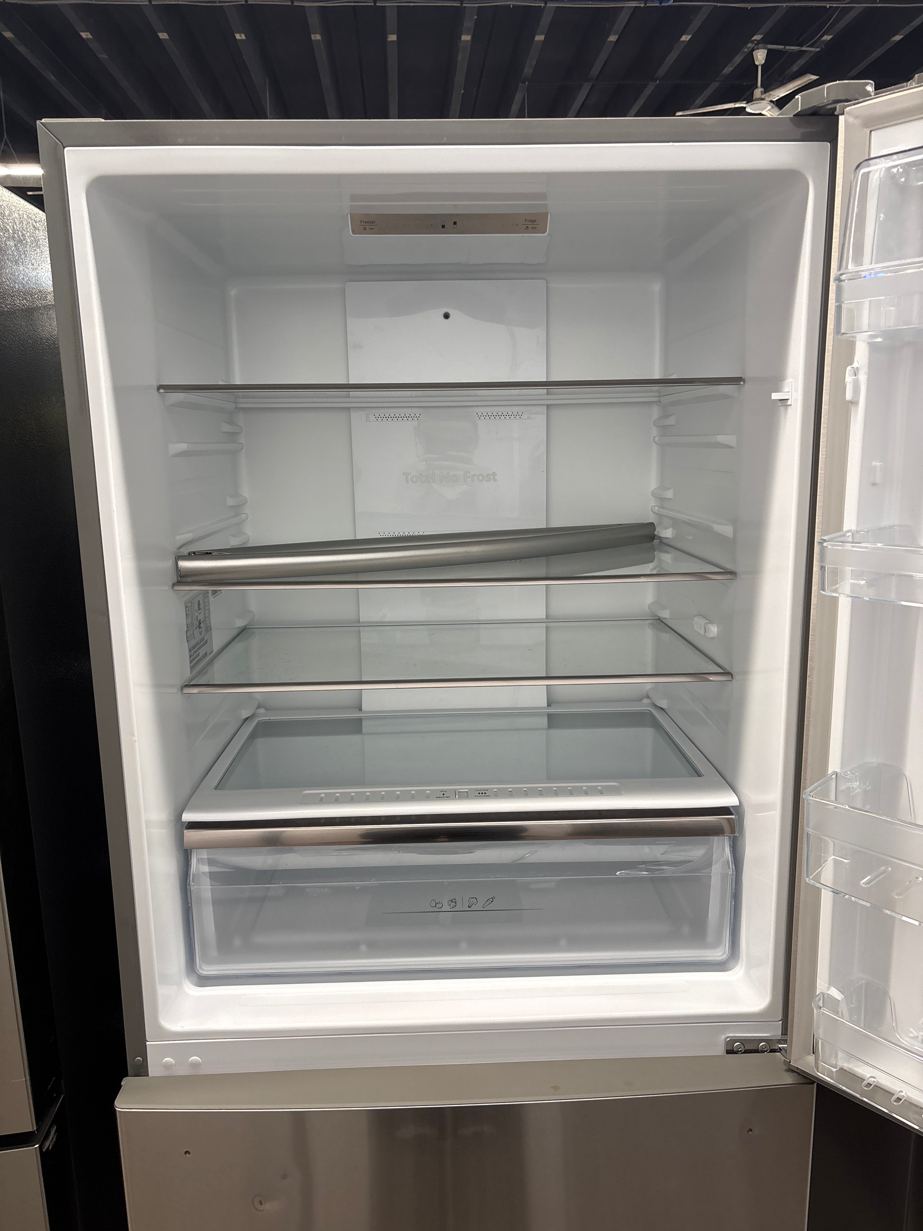 OPEN BOX - Hisense 31” Bottom Freezer Refrigerator - RB17N6DSE