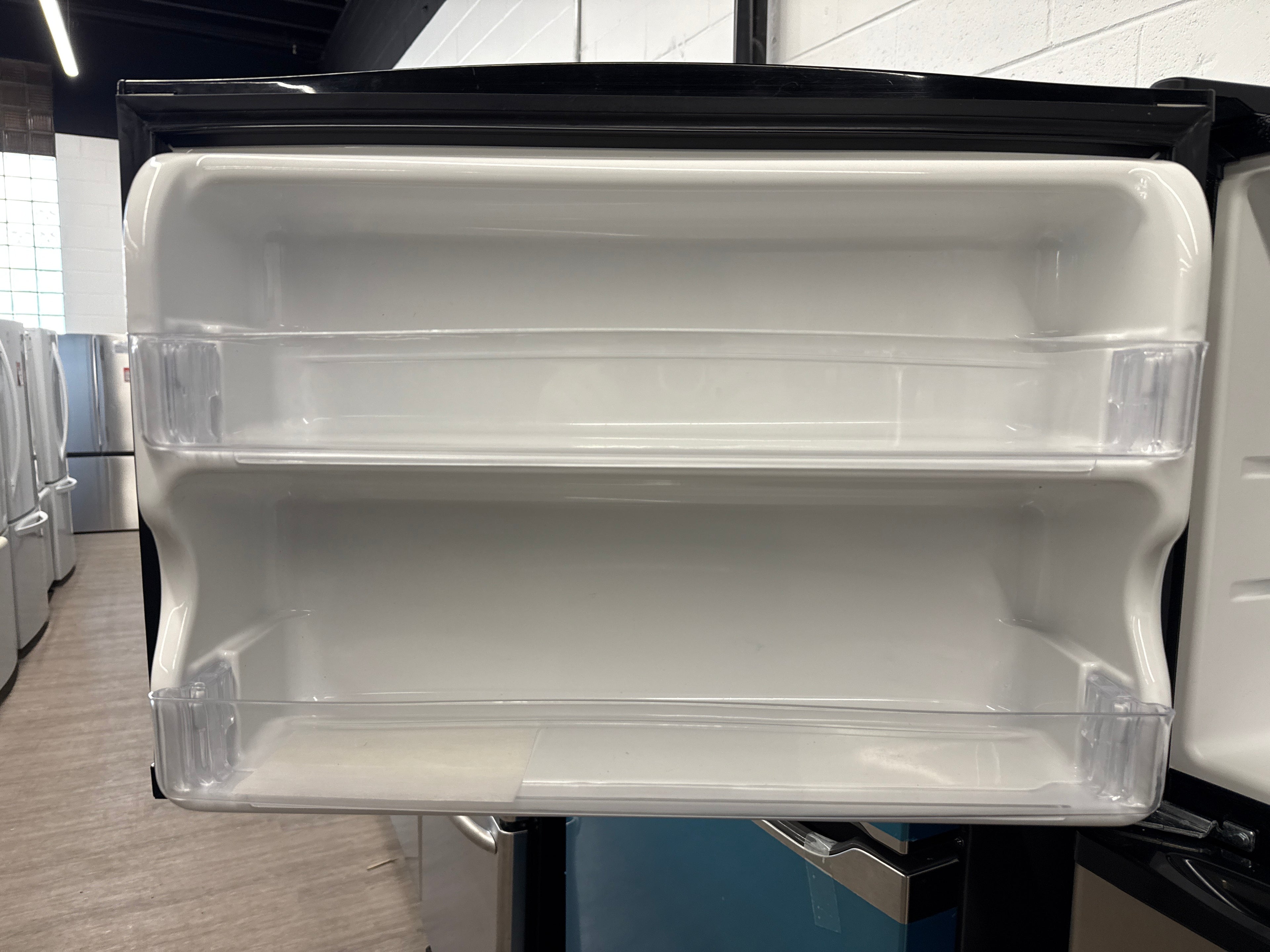 Whirlpool 30" Top Freezer Refrigerator - ER8GHKXMS02