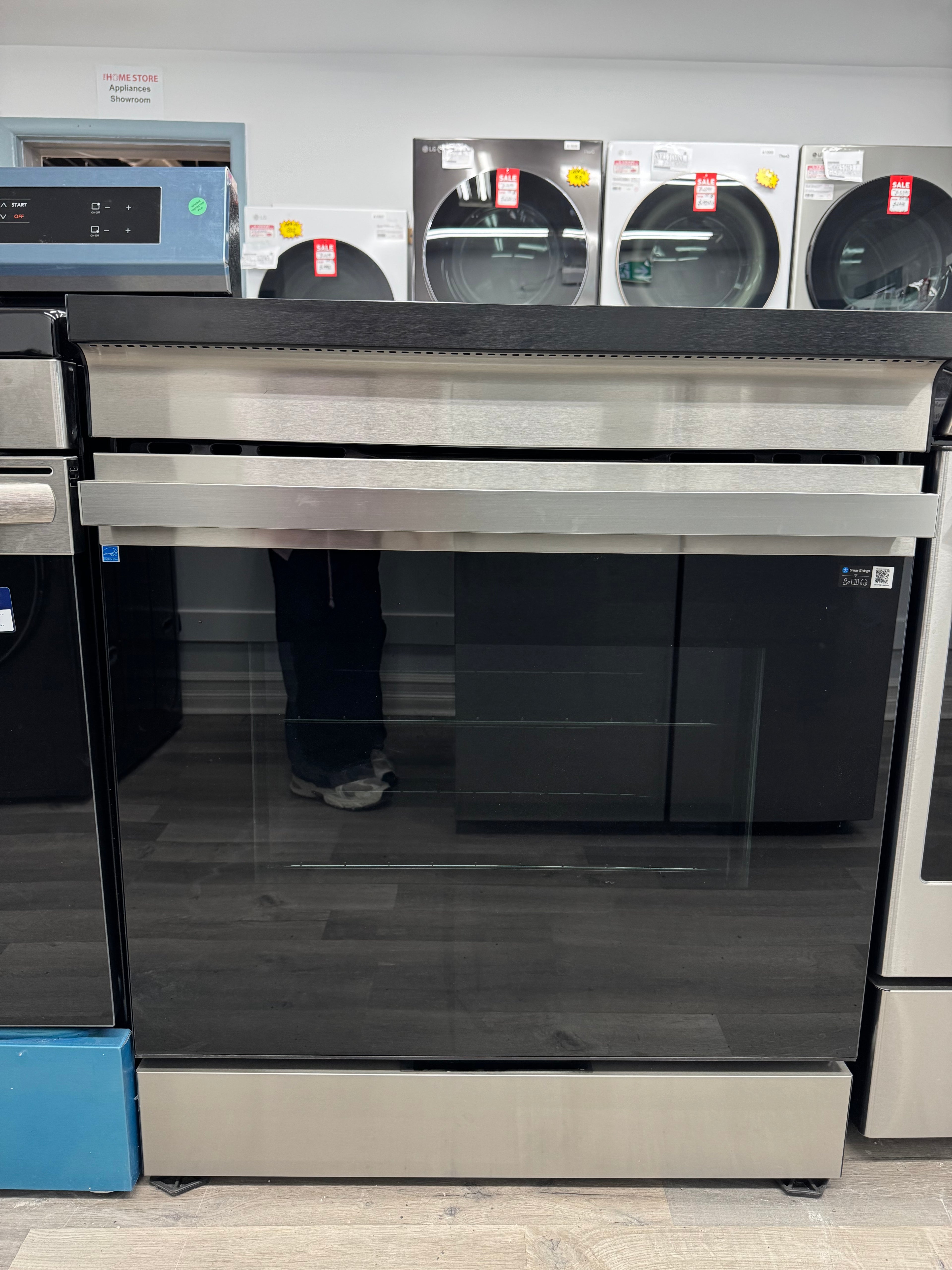 OPEN BOX - Samsung 30” Slide-In Induction Range - NSI6DG9100SR