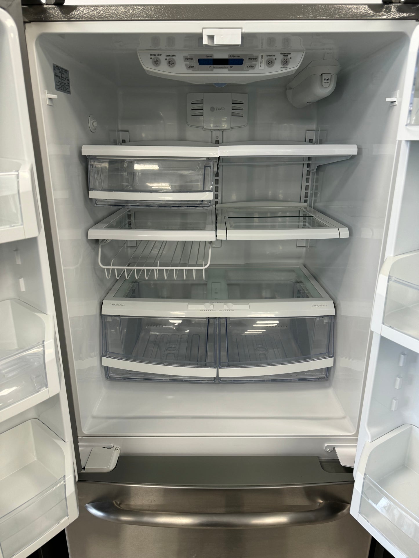 GE 30” FRENCH DOOR REFRIGERATOR WITH ICE MAKER - PFSSOMFZB