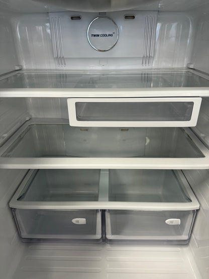 SAMSUNG 33” FRENCH DOOR REFRIGERATOR WITH ICE MAKER - RF195ABWP