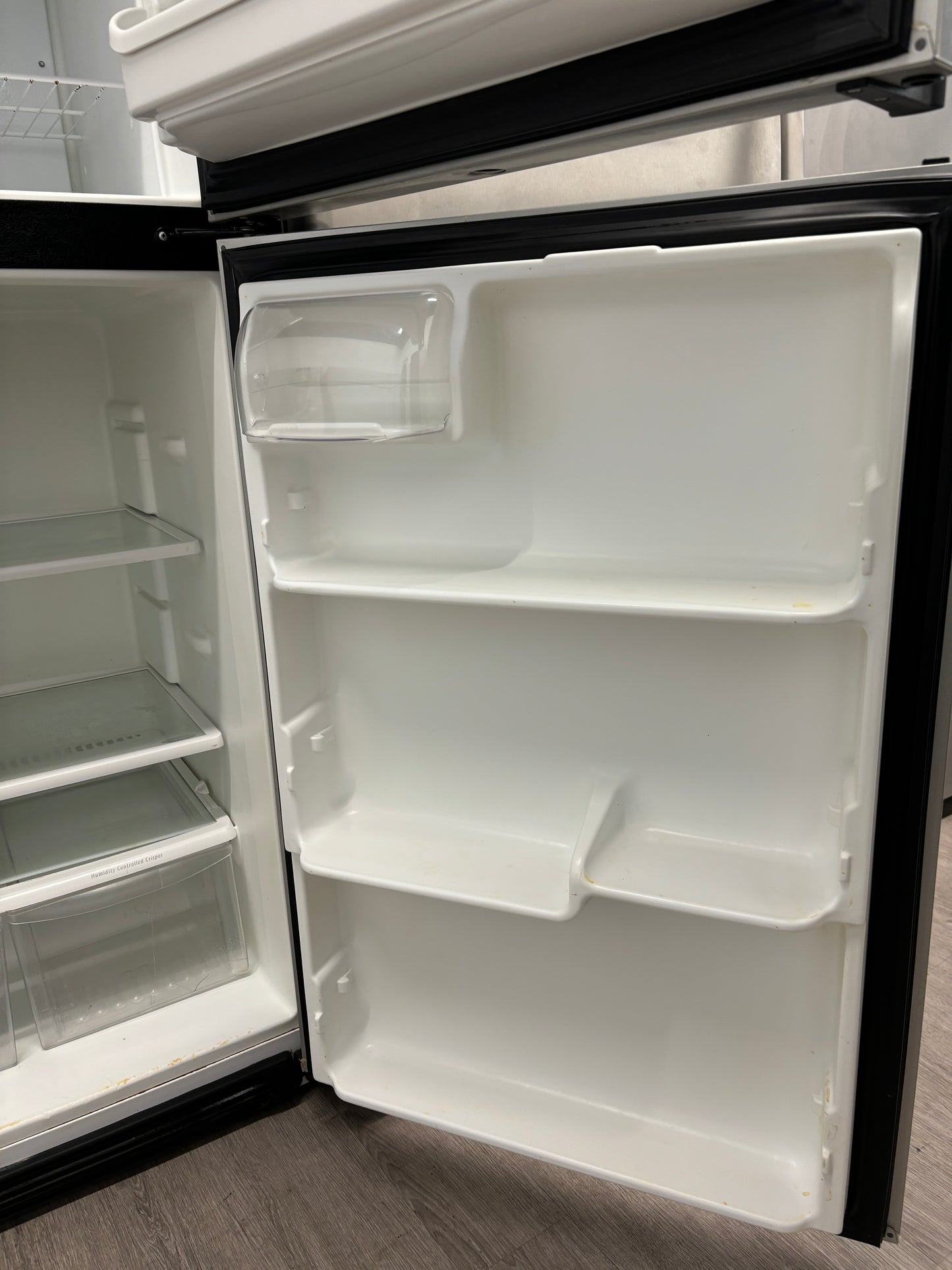 Frigidaire 30" Top Freezer Refrigerator