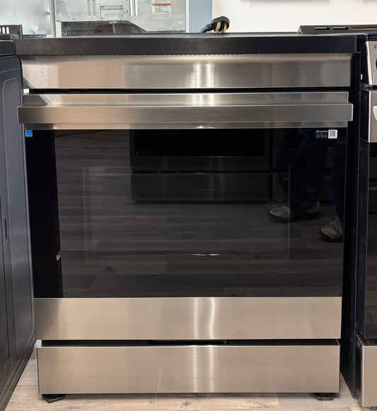 OPEN BOX - Samsung 30” Slide-In Induction Range - NSI6DG9500SRAC