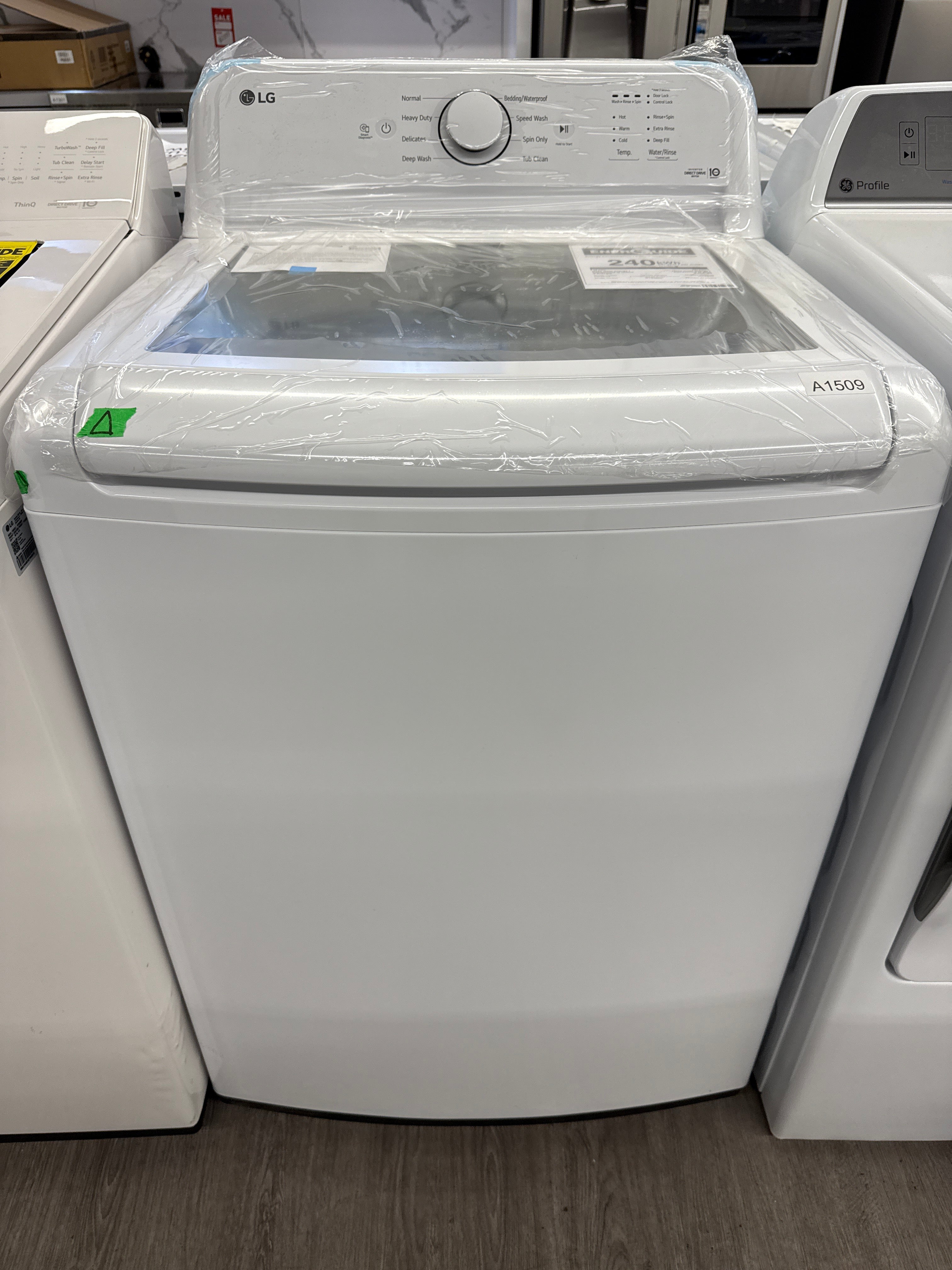 OPEN BOX - LG 27" Top Load Washer - WT6105CW
