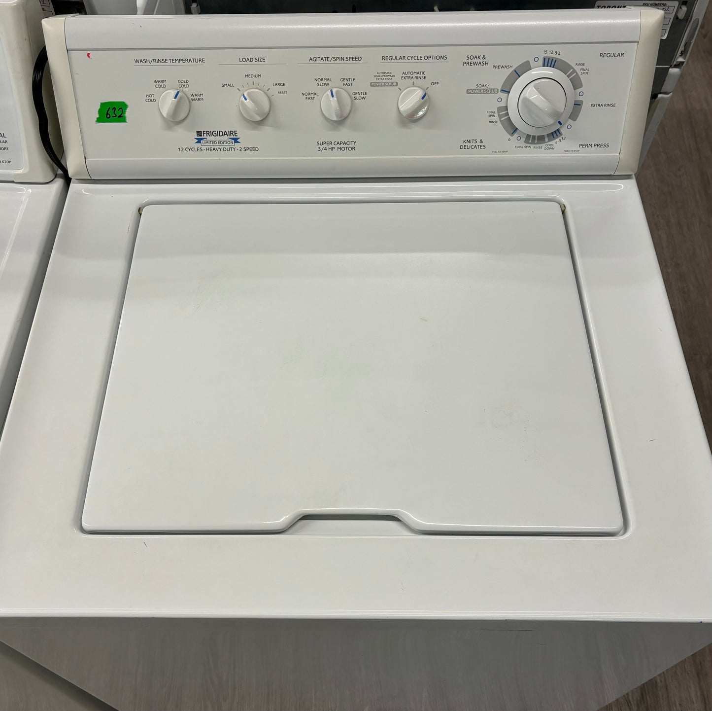 FRIGIDAIRE 27” TOP LOAD WASHER- FWS747RFS1