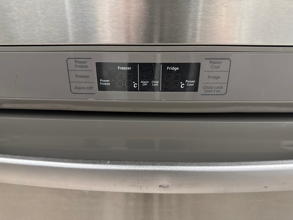 SAMSUNG 33” Bottom freezer refrigerator- RB216ABRS