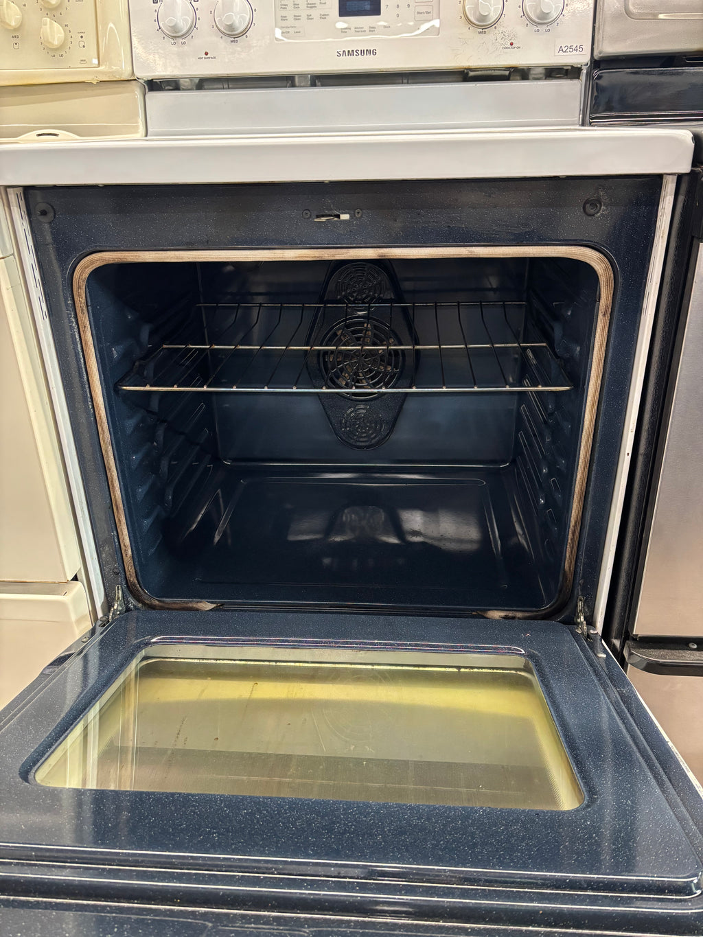 Samsung 30” Freestanding Glass Top Range - NE59J3420SW