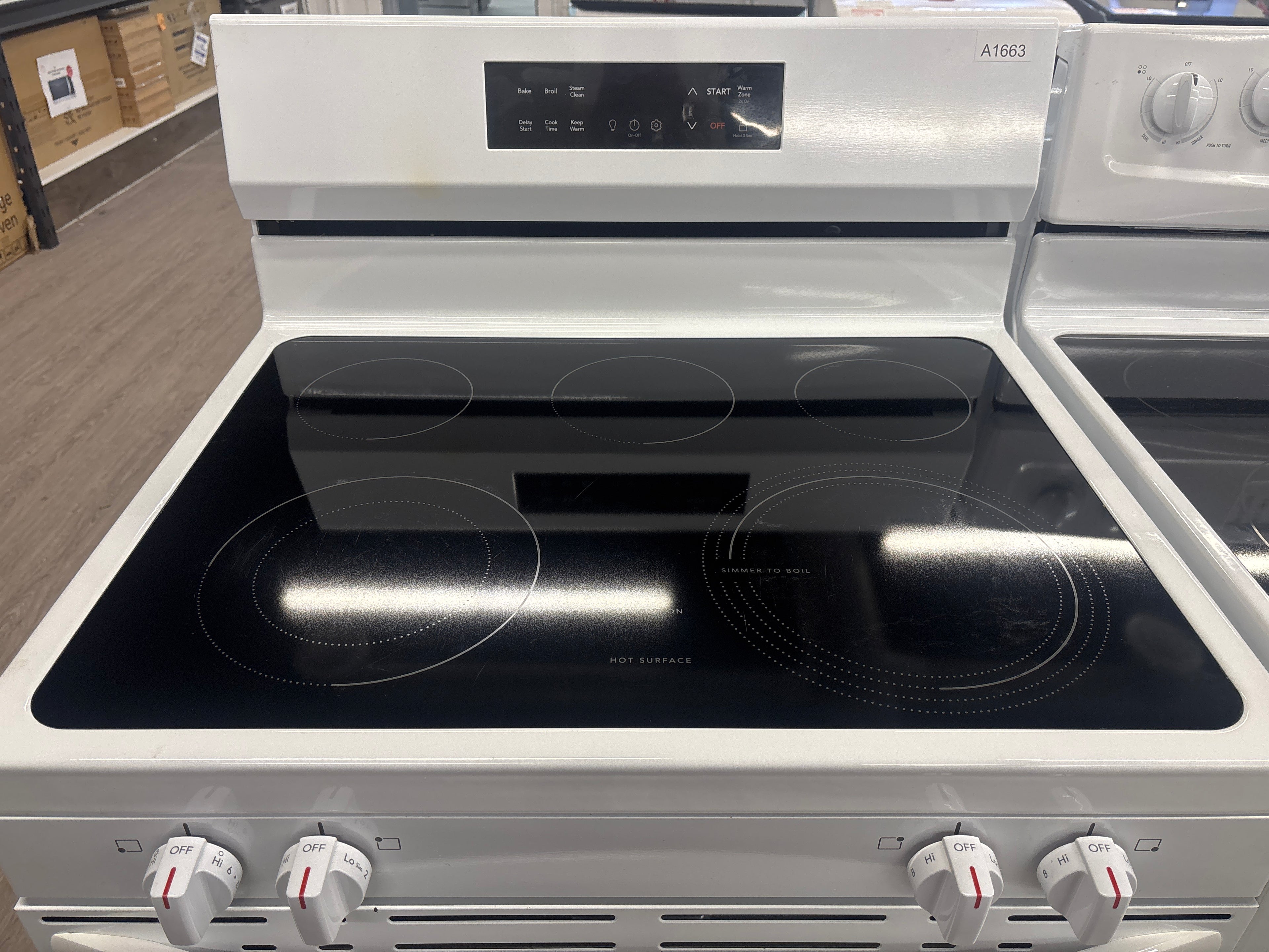 OPEN BOX - Frigidaire 30” Freestanding Glass Top Range - FCRE306CAWA