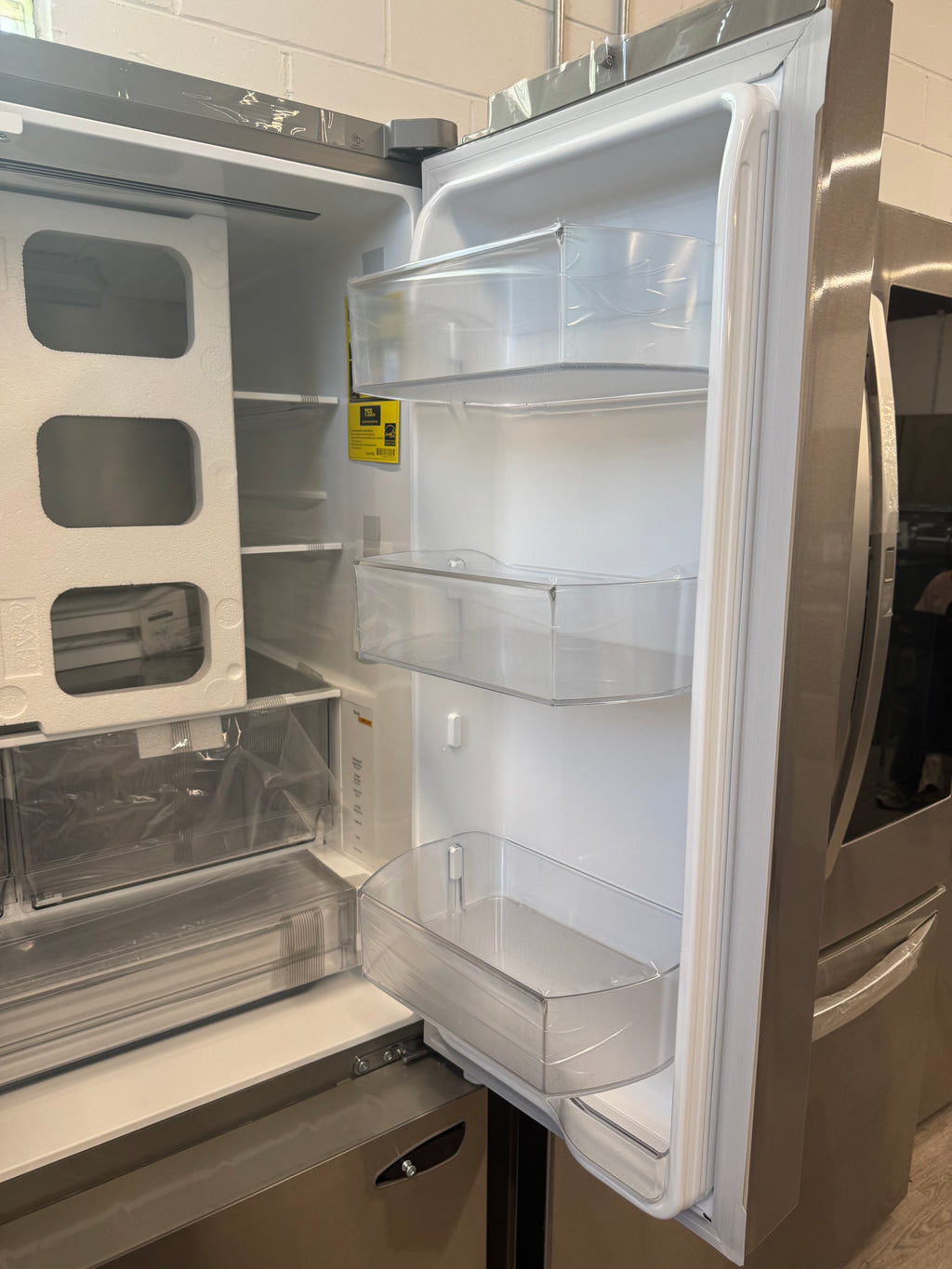 NEW - LG 36” French Door with Water & Ice Dispenser - LRFXS3106S (1 YEAR MANUFACTURER WARRANTY)