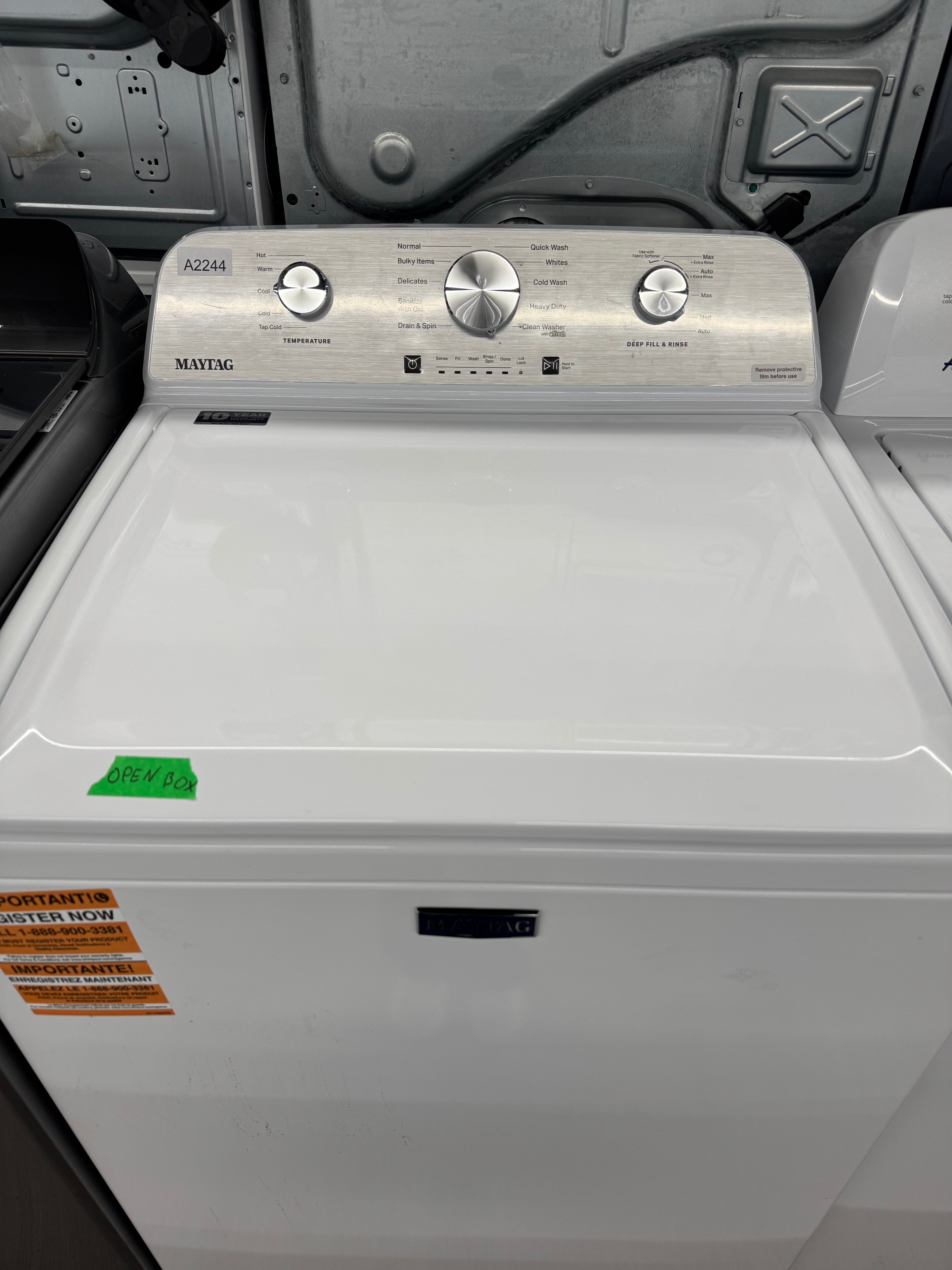 OPEN BOX - Maytag 27” Top Load Washer - MTW4205SWD