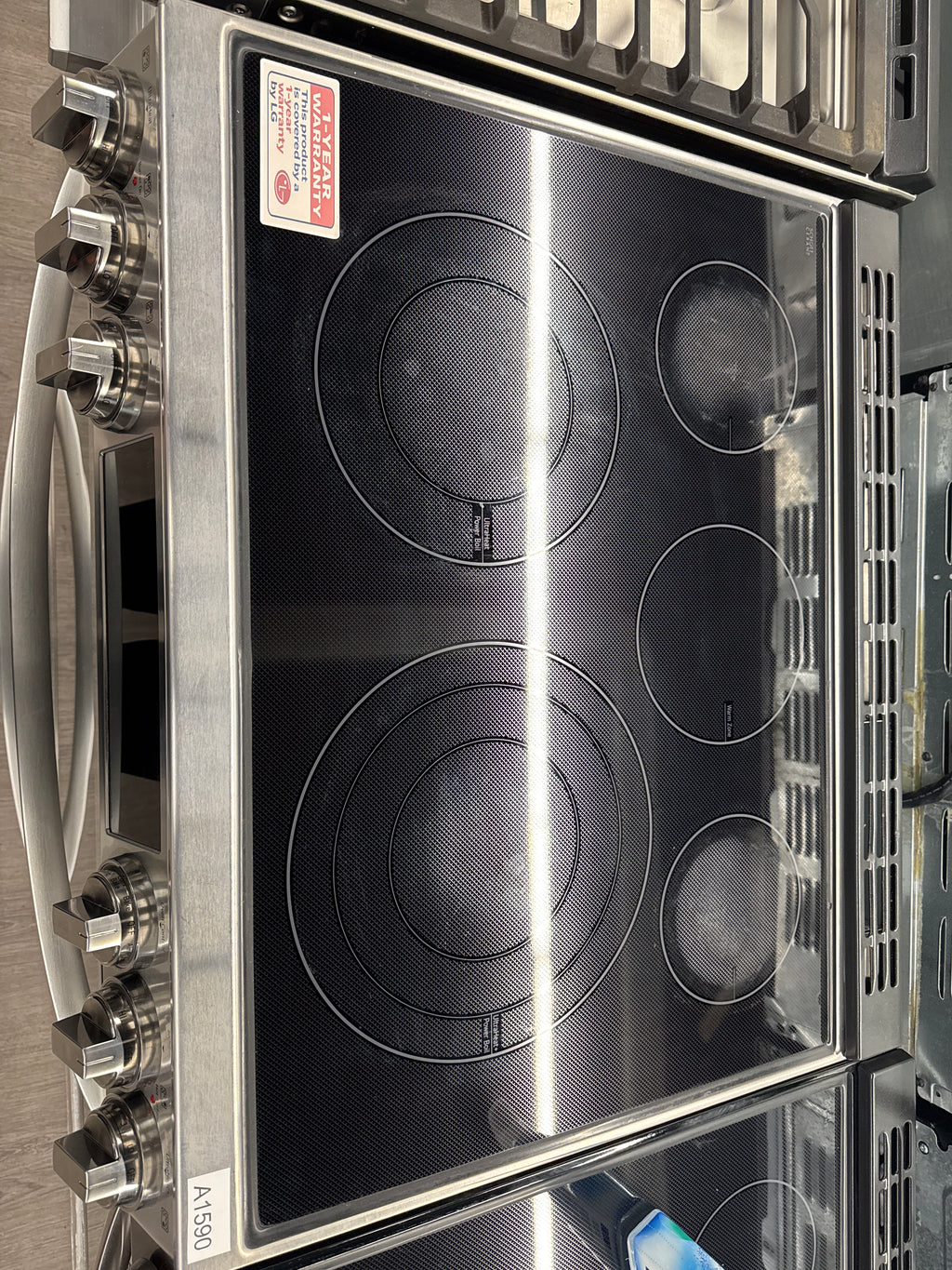 LG 30” Slide-In Glass Top Range - LSEL6335D (1 YEAR MANUFACTURER WARRANTY)