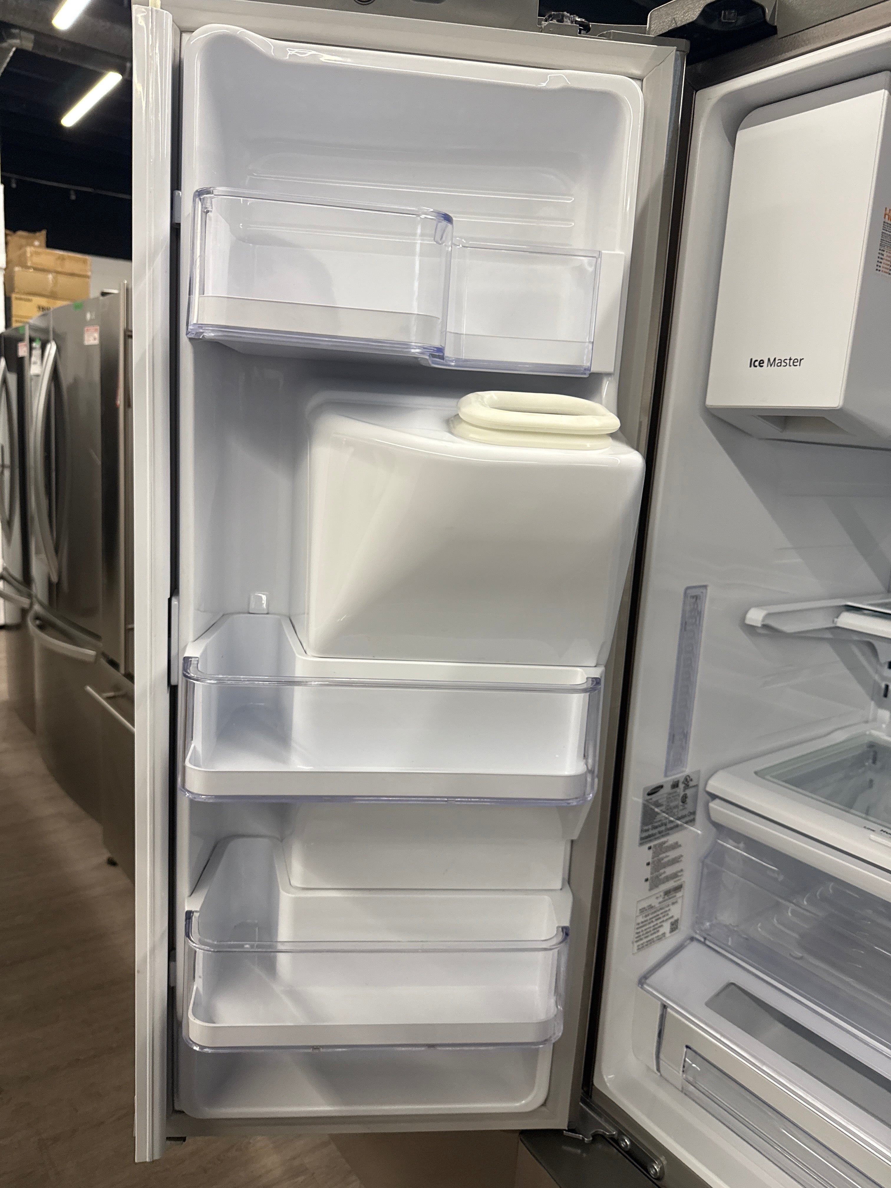 Samsung 36” French Door Refrigerator with Water & Ice Dispenser - RF23HCEDBSR