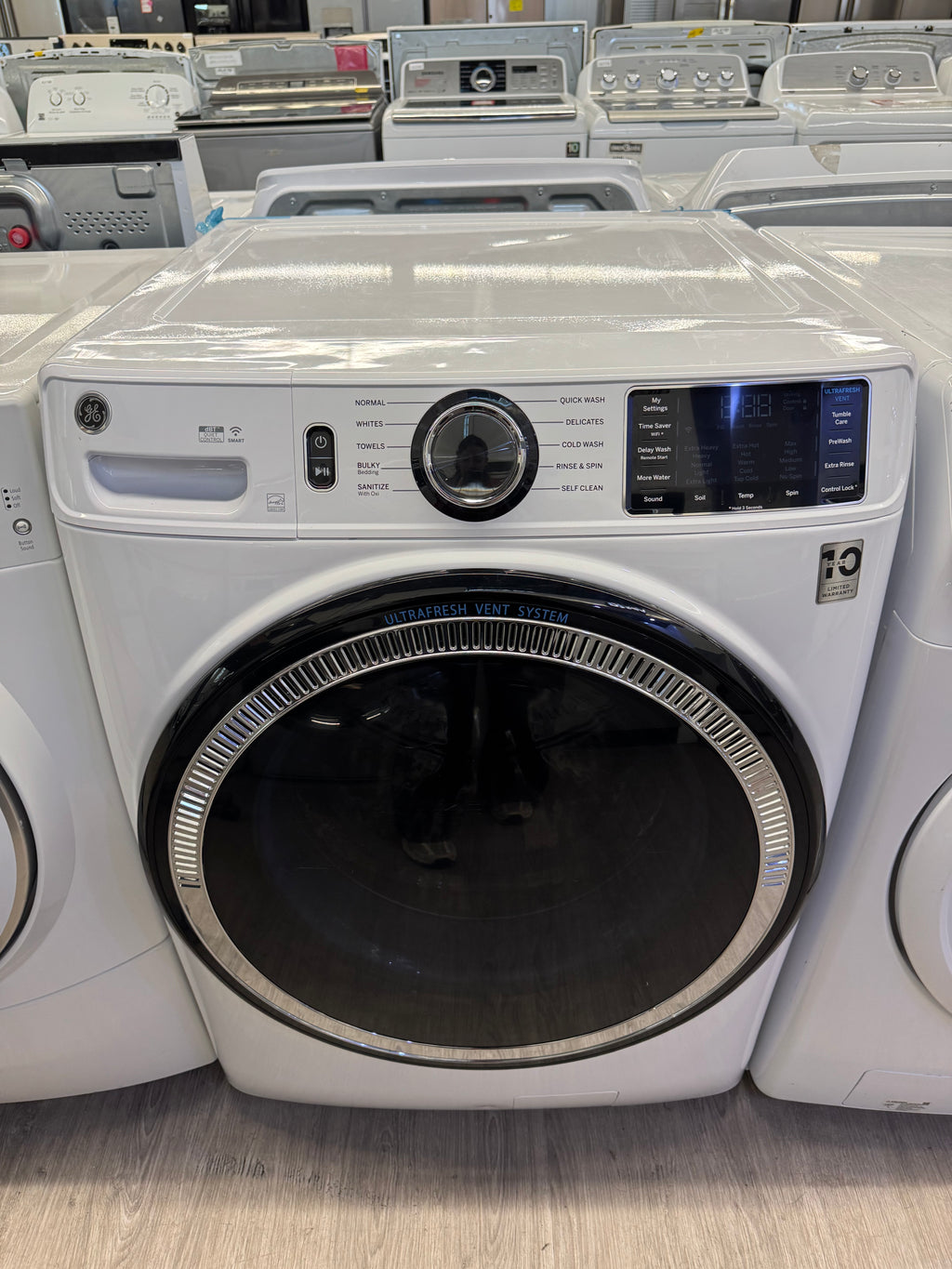 GE 28” Front Load Washer - GFW550SMNWW