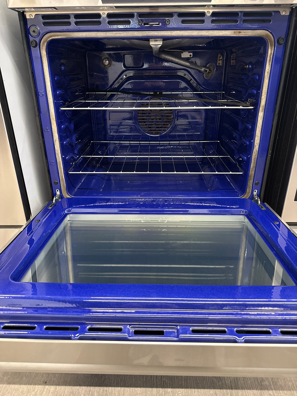 NEW - LG 30" Slide-In Gas Range - LSGS6338F/00 (1 YEAR MANUFACTURER WARRANTY)