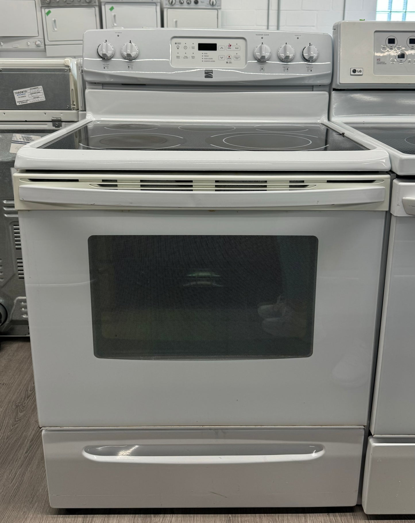 Kenmore 30" Freestanding Glass Top Range - 970.657423