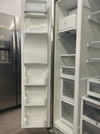 Electrolux 36'' Side-by-Side Refrigerator - EW23CS70IS4