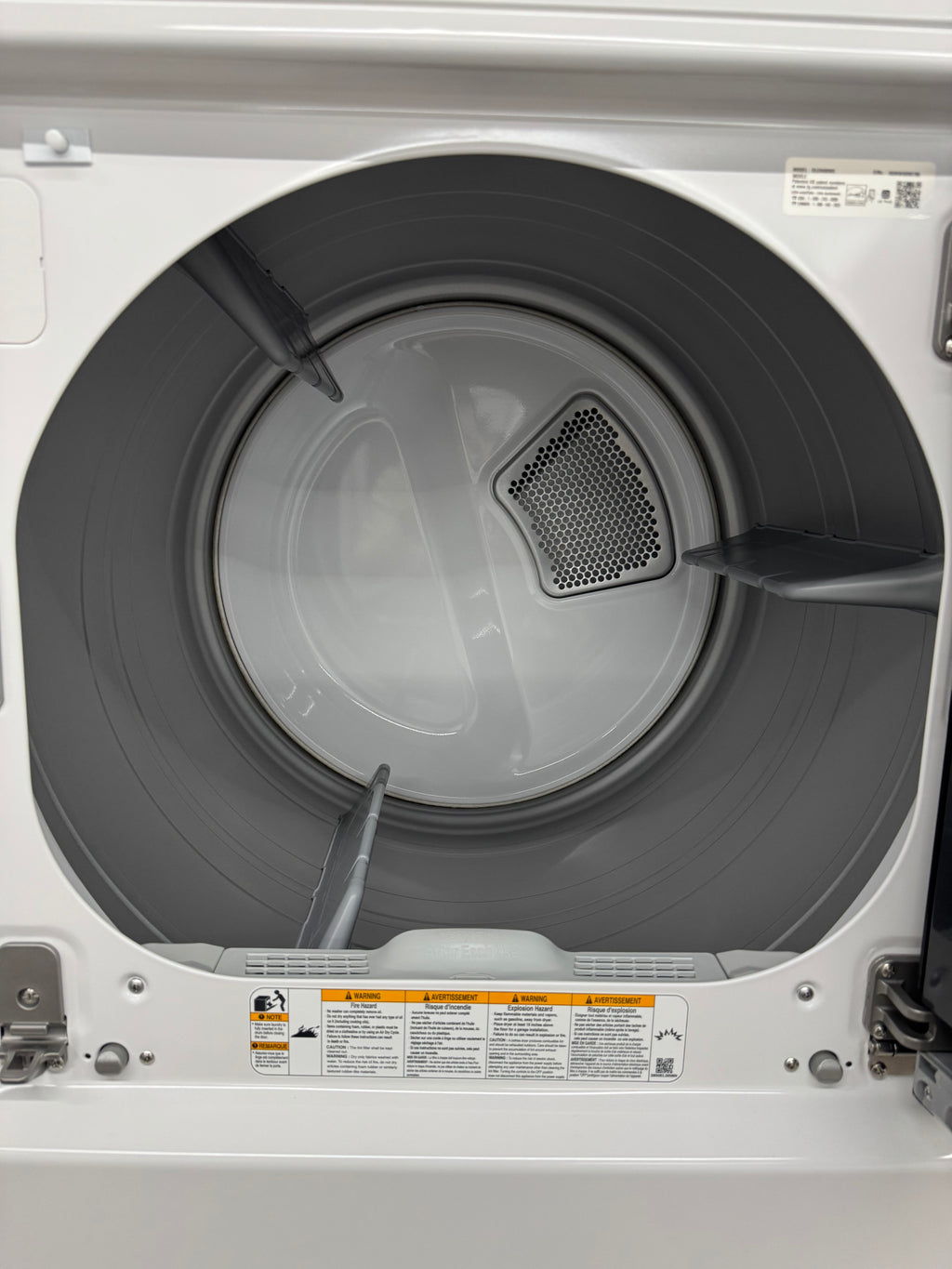 NEW - LG 27” Top Load Washer & Front Load Dryer (WT8400CW & DLE8400WE) 1 YEAR MANUFACTURER WARRANTY