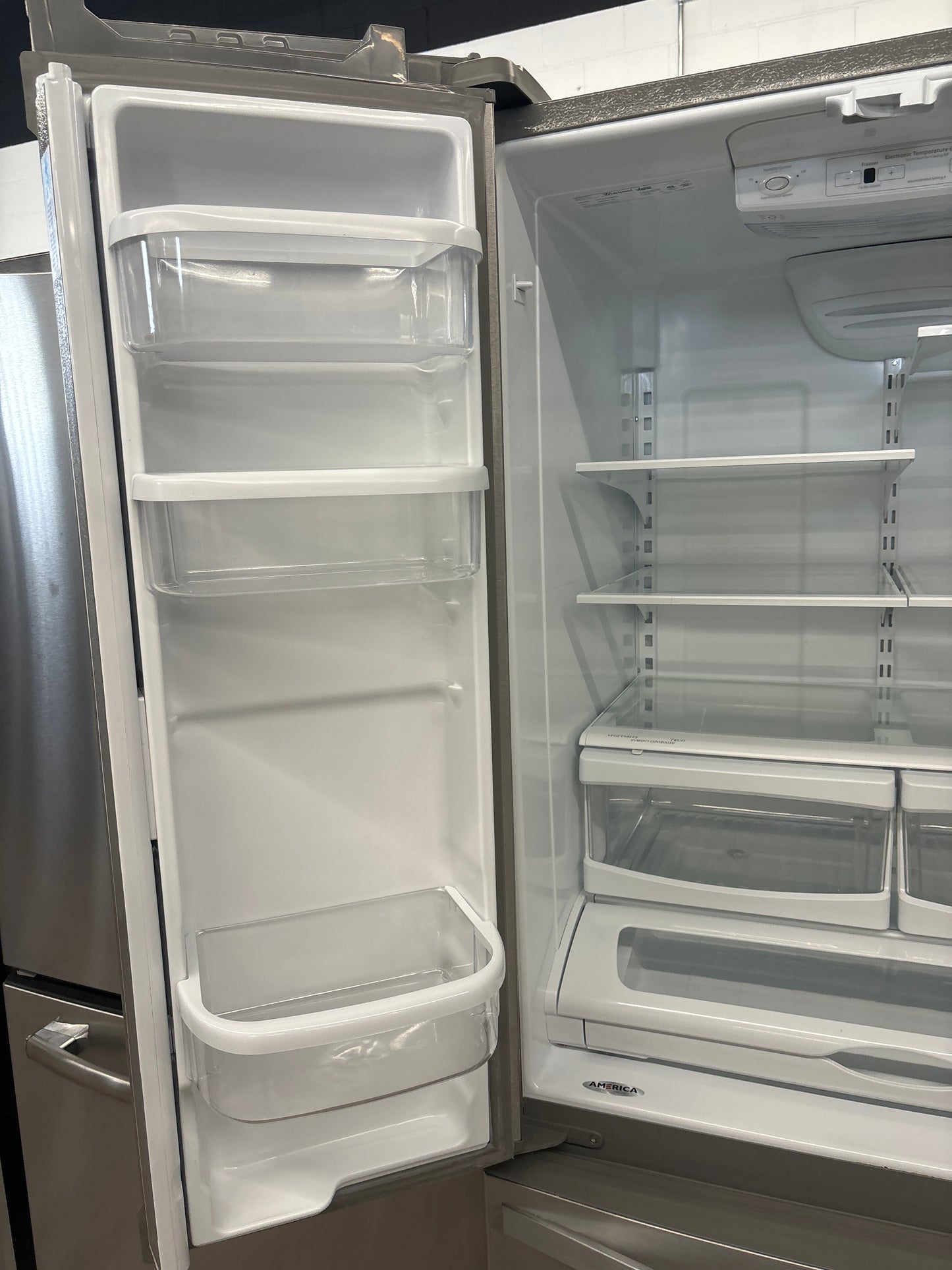 Whirlpool 33” French Door Refrigerator - WRF532SNBM01