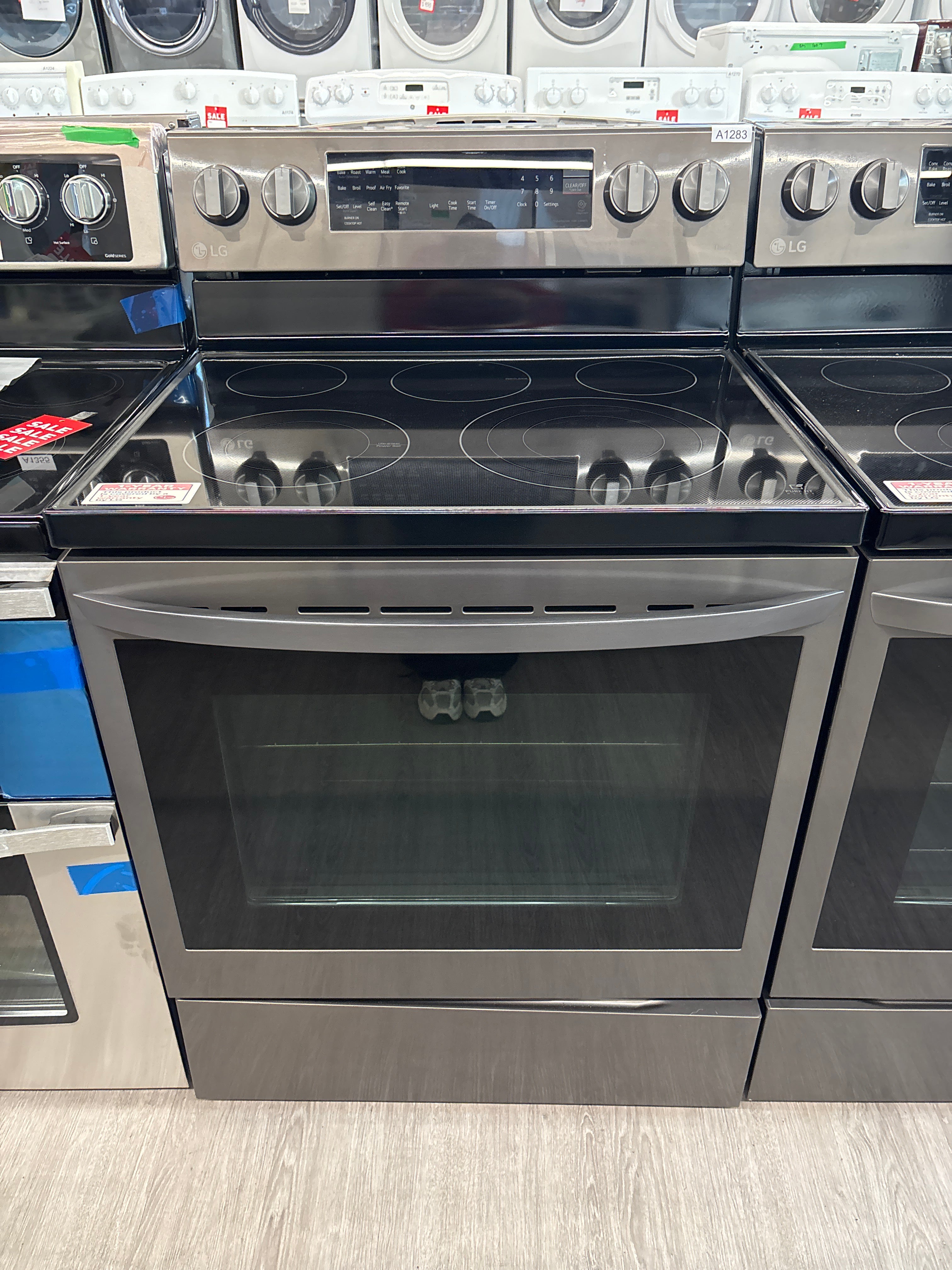OPEN BOX - LG 30” Freestanding Glass Top Electric Range - LREL6325D - 1 YEAR LG WARRANTY