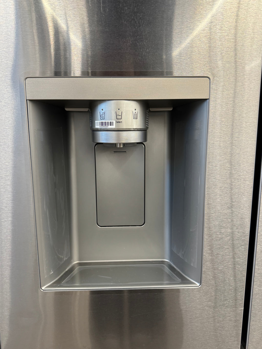 NEW - LG 33” French Door Fridge With Water & Ice Dispenser - LF25S6330S (1 YEAR MANUFACTURER WARRANTY)