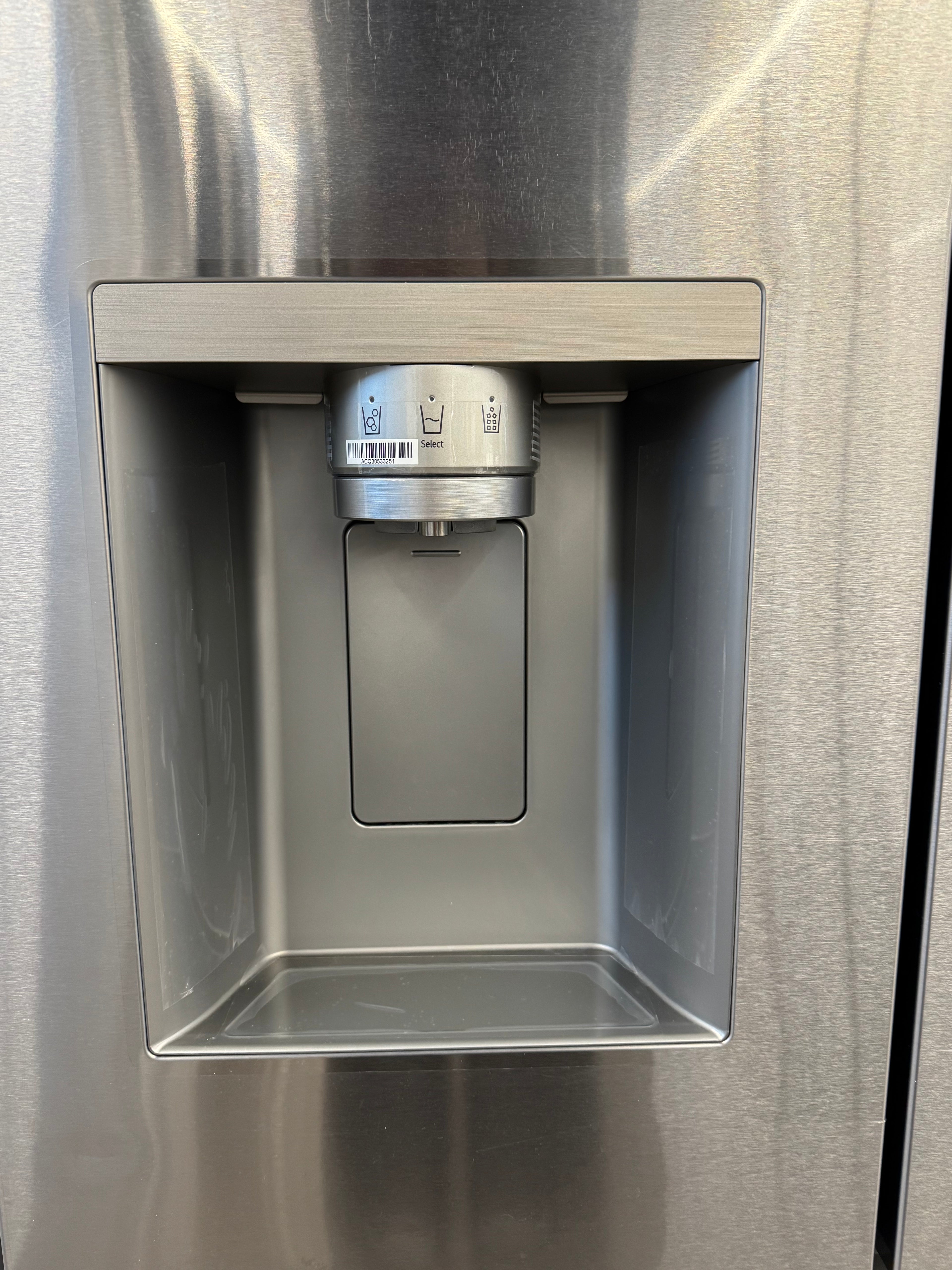 NEW - LG 33” French Door Fridge With Water & Ice Dispenser - LF25S6330S (1 YEAR MANUFACTURER WARRANTY)