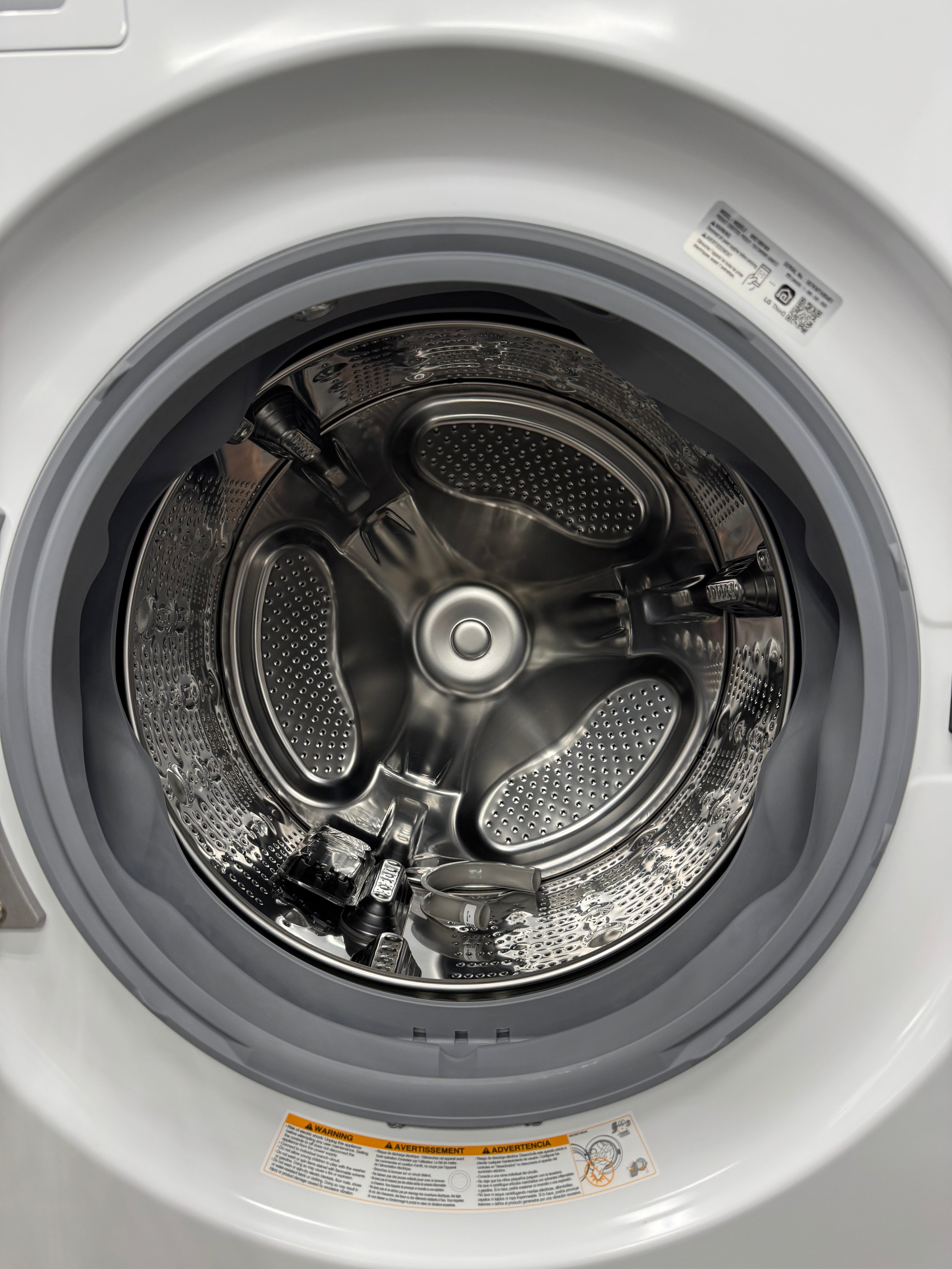 NEW - LG 27” WashTower with Centre Control™ - WKE100HWA (1 YEAR MANUFACTURER WARRANTY)