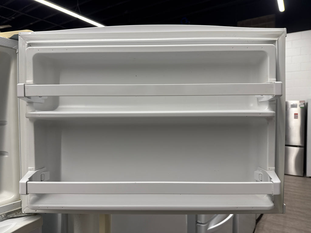 Whirlpool 28” Top Freezer Refrigerator - W8RXDGFXQ00