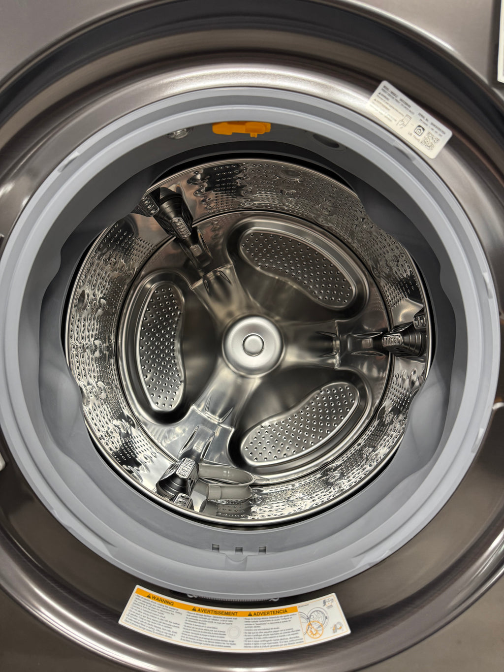 NEW - LG 27” WashTower, Laundry Center - WKEX200HBA (1 YEAR MANUFACTURER WARRANTY)