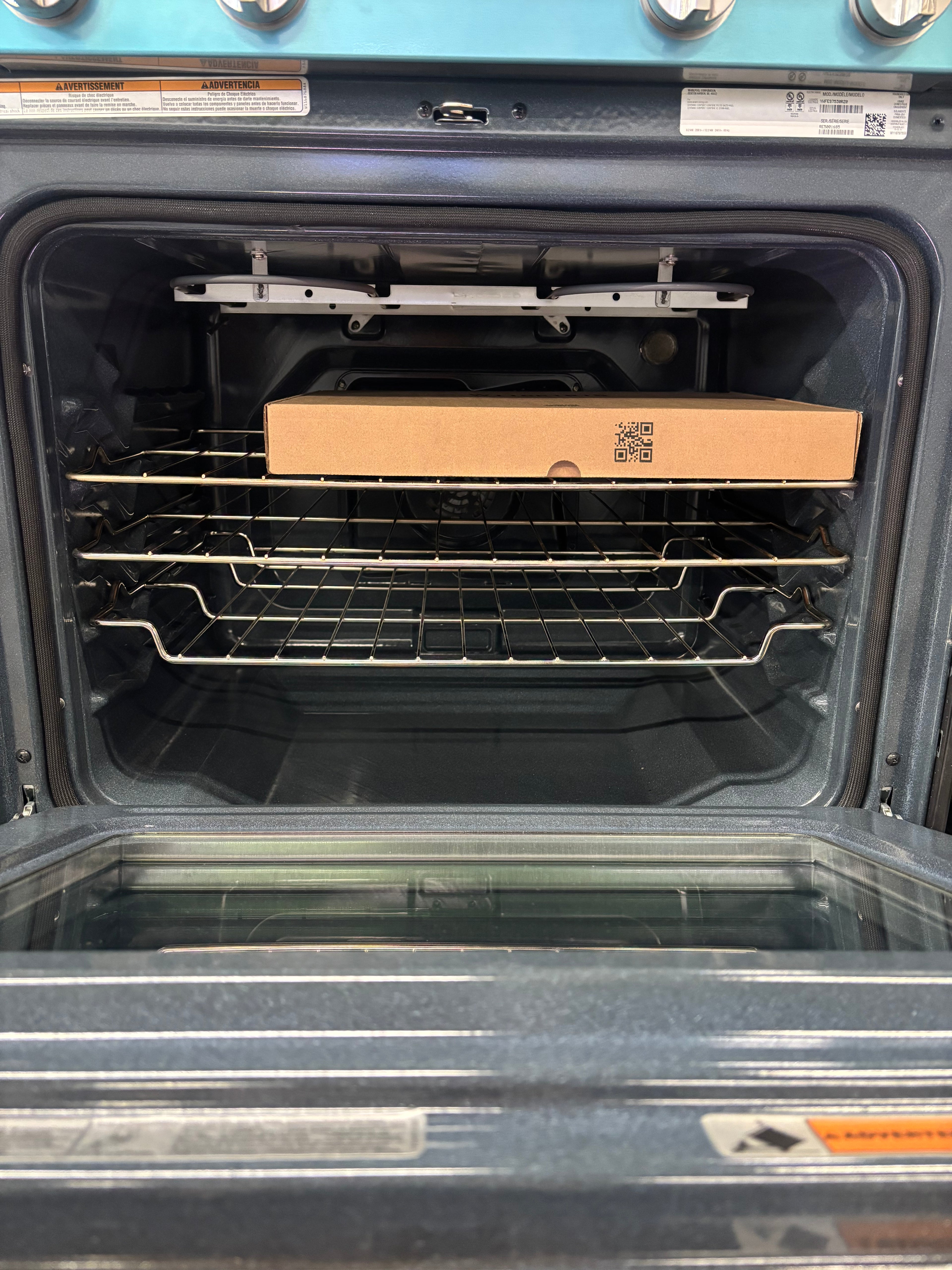 OPEN BOX - Whirlpool 30” Freestanding Glass Top Range - YWFES7530RZ0